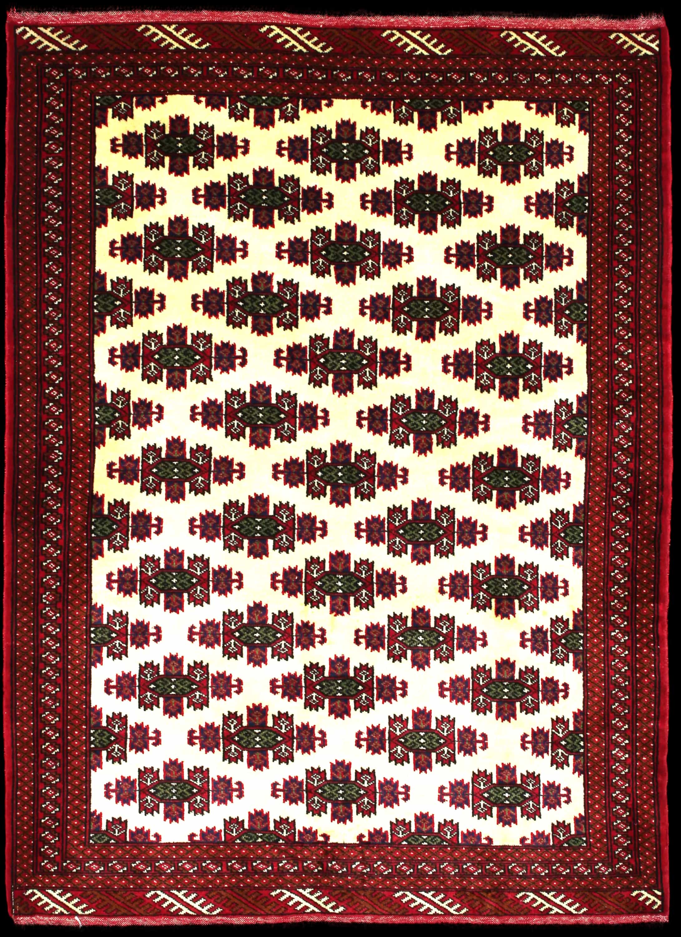 Handmade Perse rug in dimensions 185 centimeters length by 132 centimeters width with mainly Rouge et Beige colors