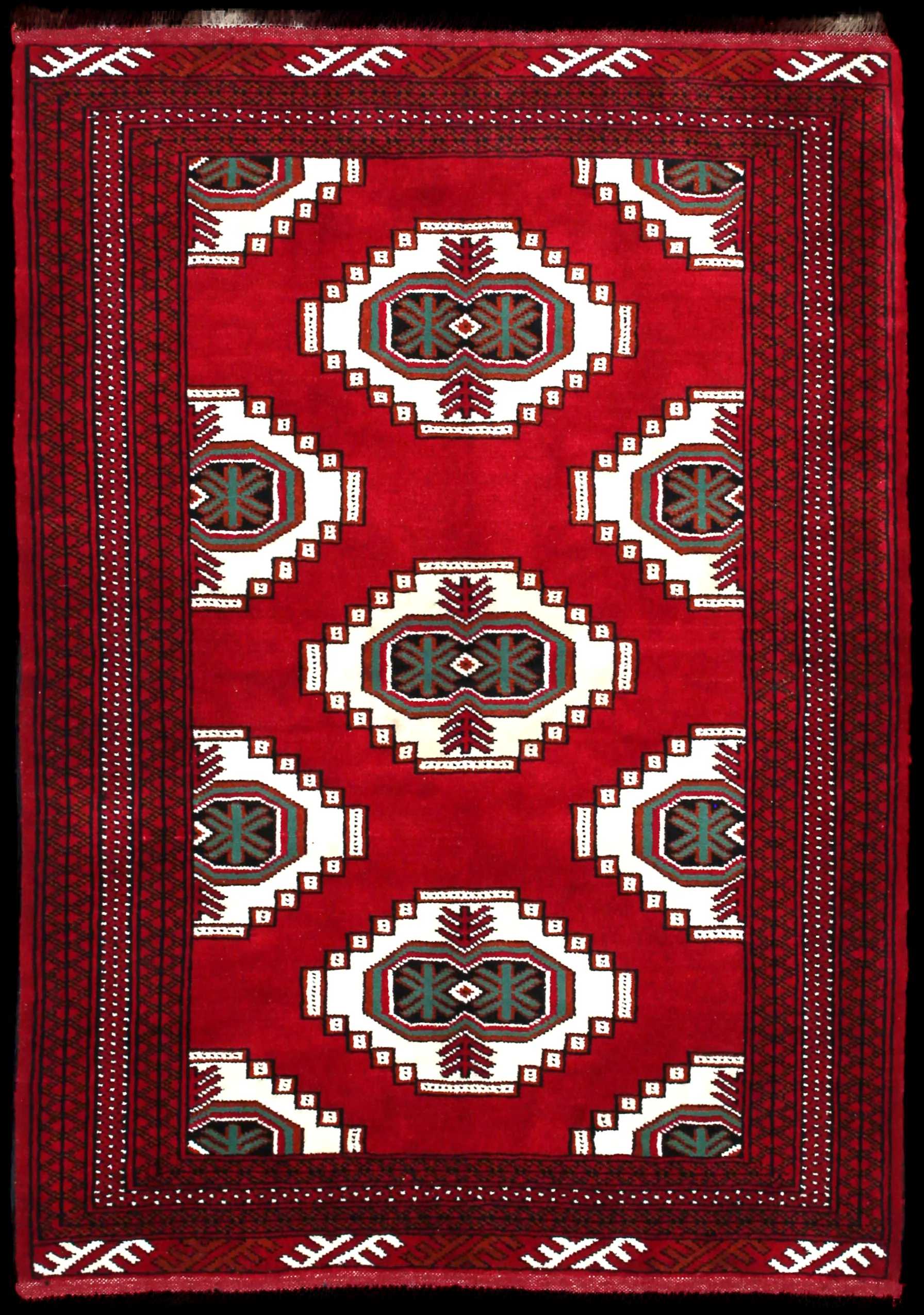 Handmade Persian rug in dimensions 147 centimeters length by 105 centimeters width with mainly Red colors