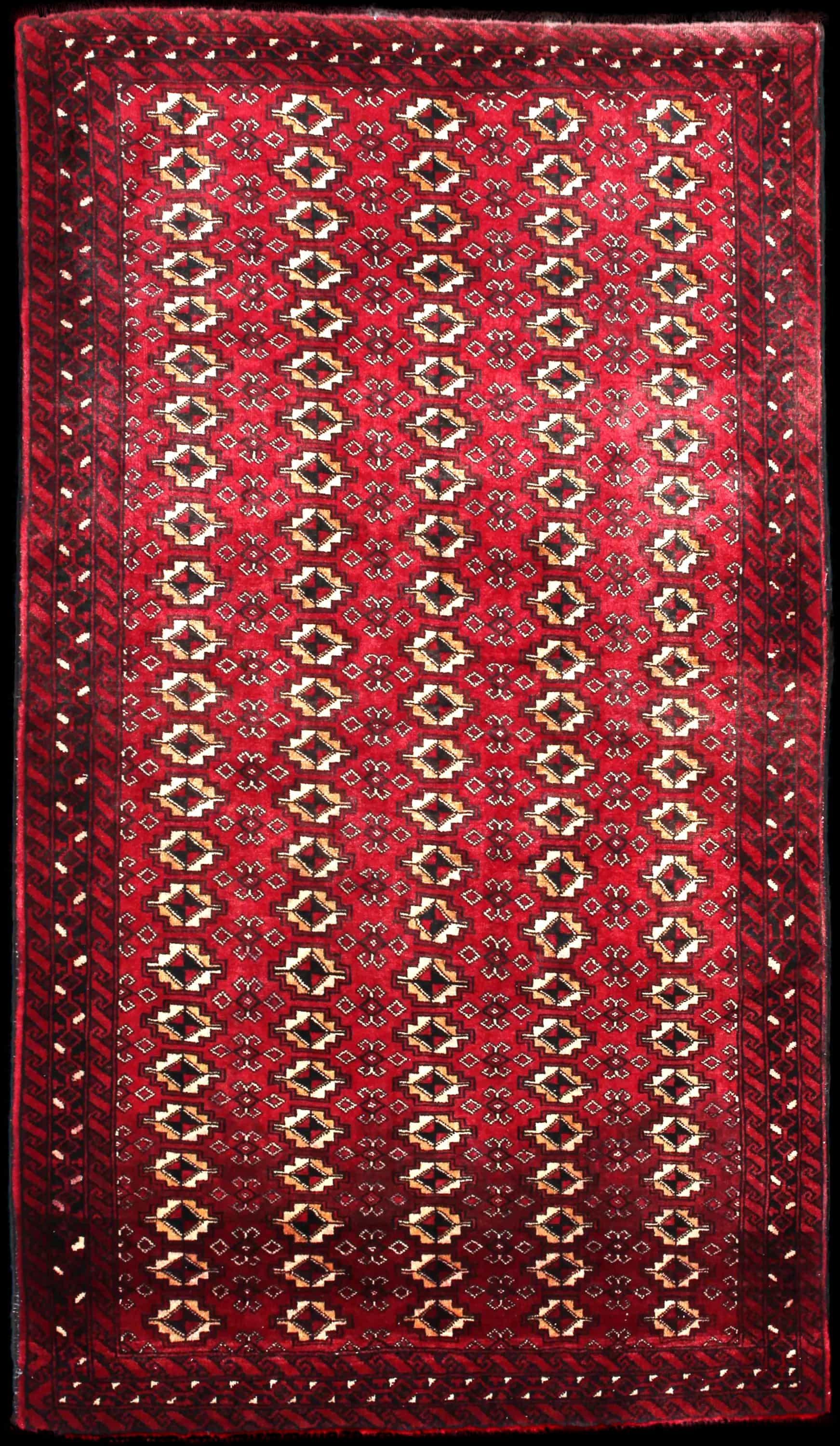 Handmade Persian rug in dimensions 204 centimeters length by 116 centimeters width with mainly Red colors