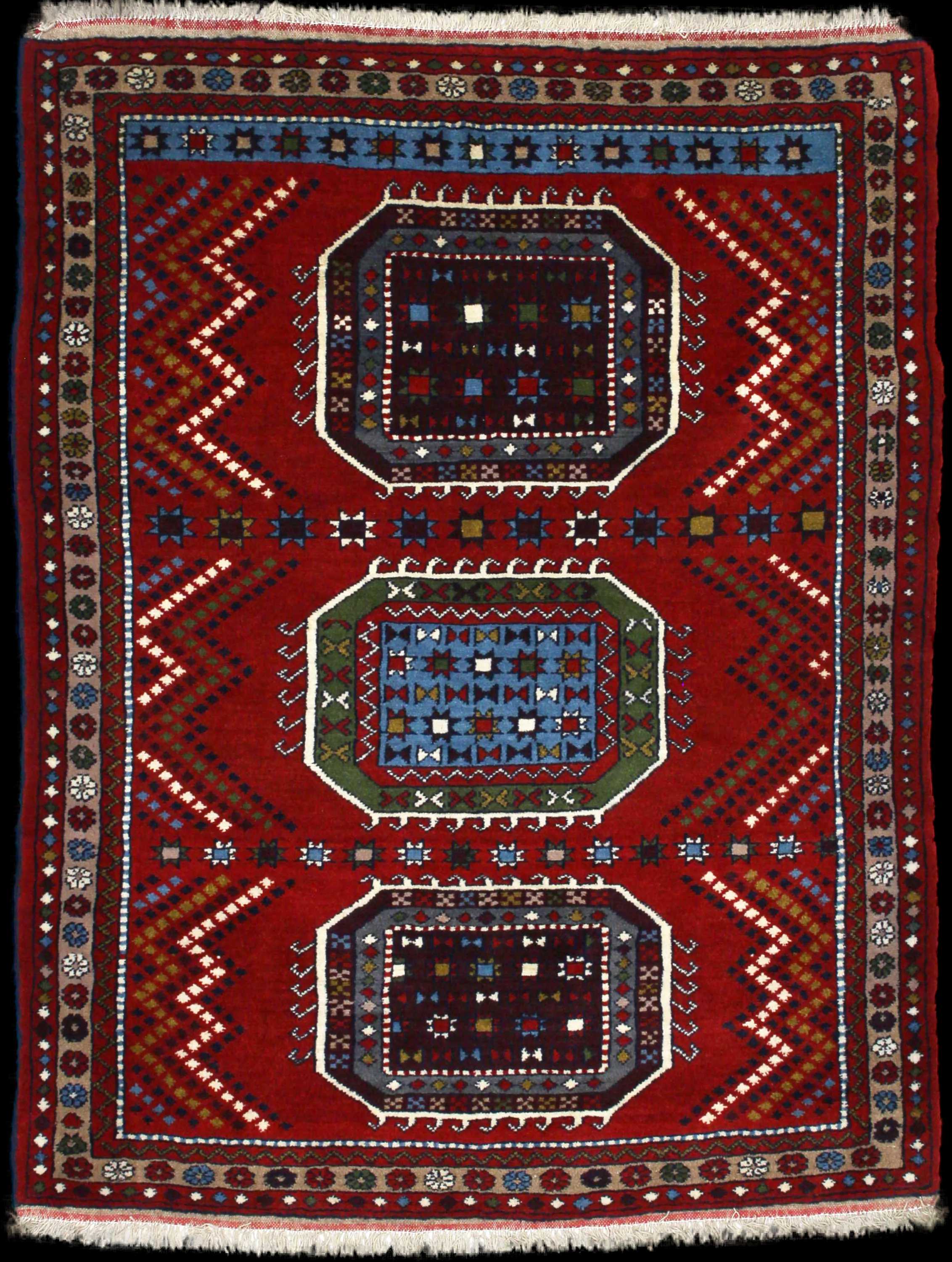 Handmade Perse rug in dimensions 165 centimeters length by 130 centimeters width with mainly Rouge colors