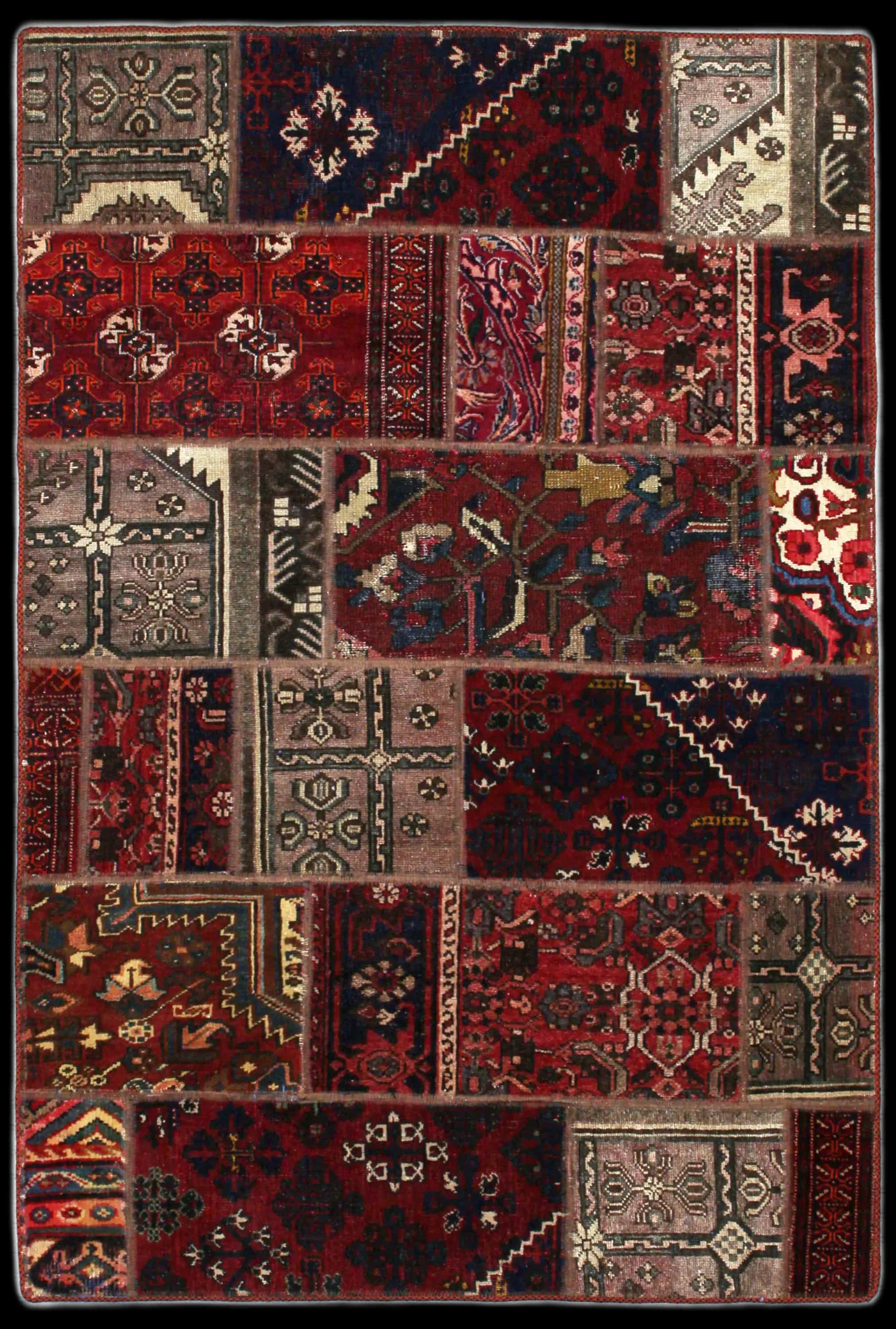 Handmade Persian rug in dimensions 176 centimeters length by 118 centimeters width with mainly Red colors