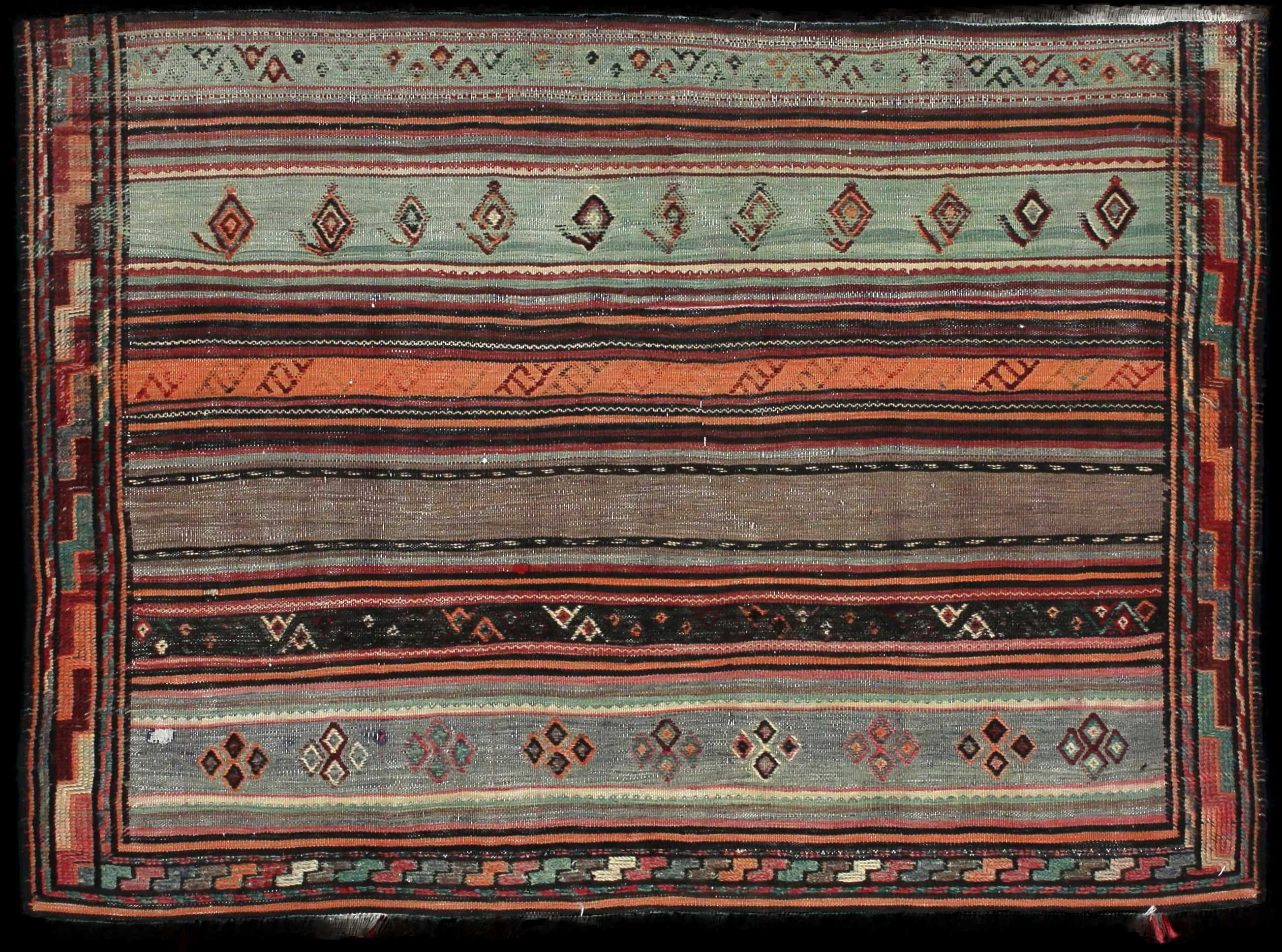 Handmade Perse rug in dimensions 148 centimeters length by 108 centimeters width with mainly Marron et Turquoise colors