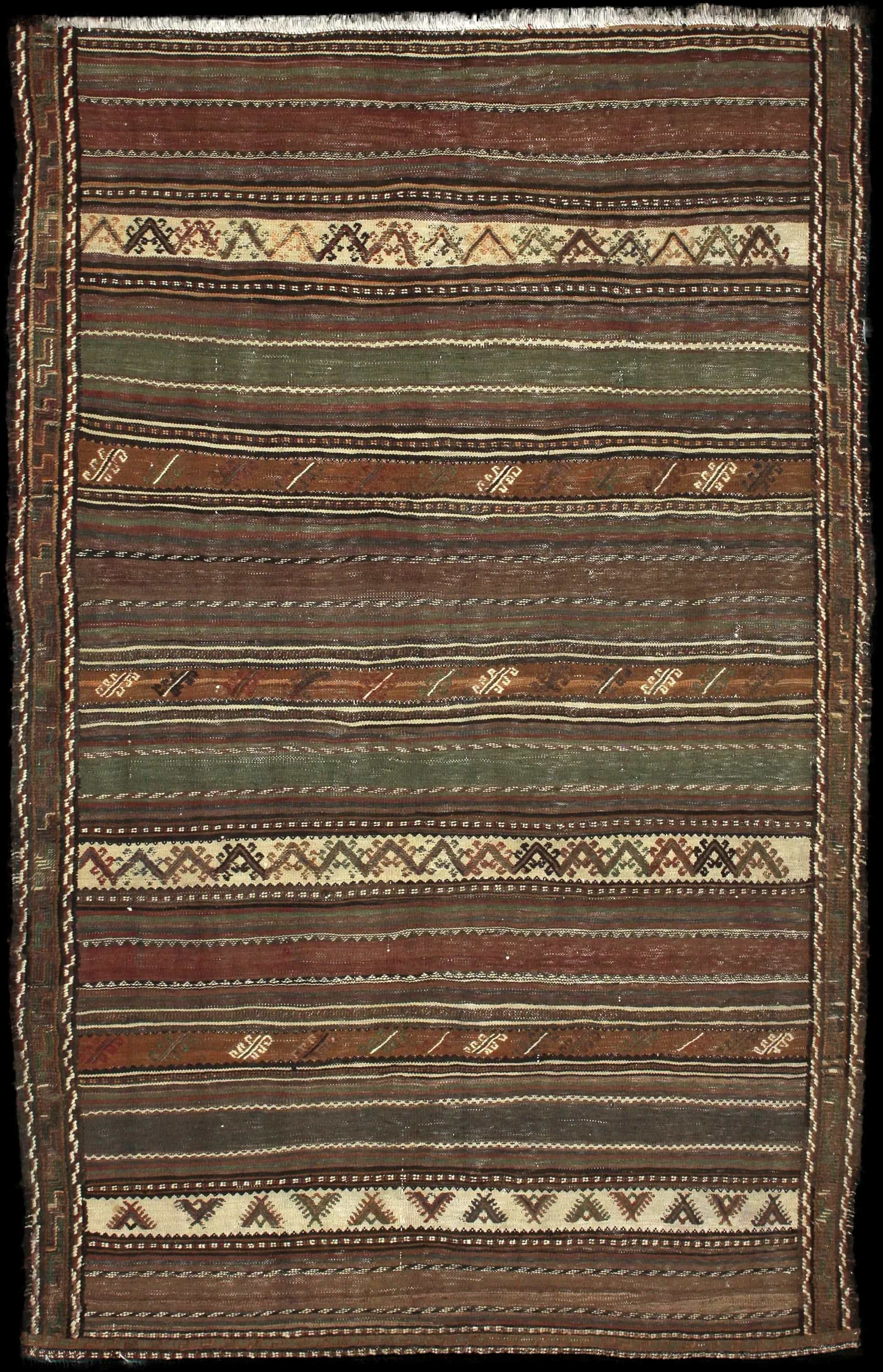 Handmade Perse rug in dimensions 212 centimeters length by 138 centimeters width with mainly Marron colors