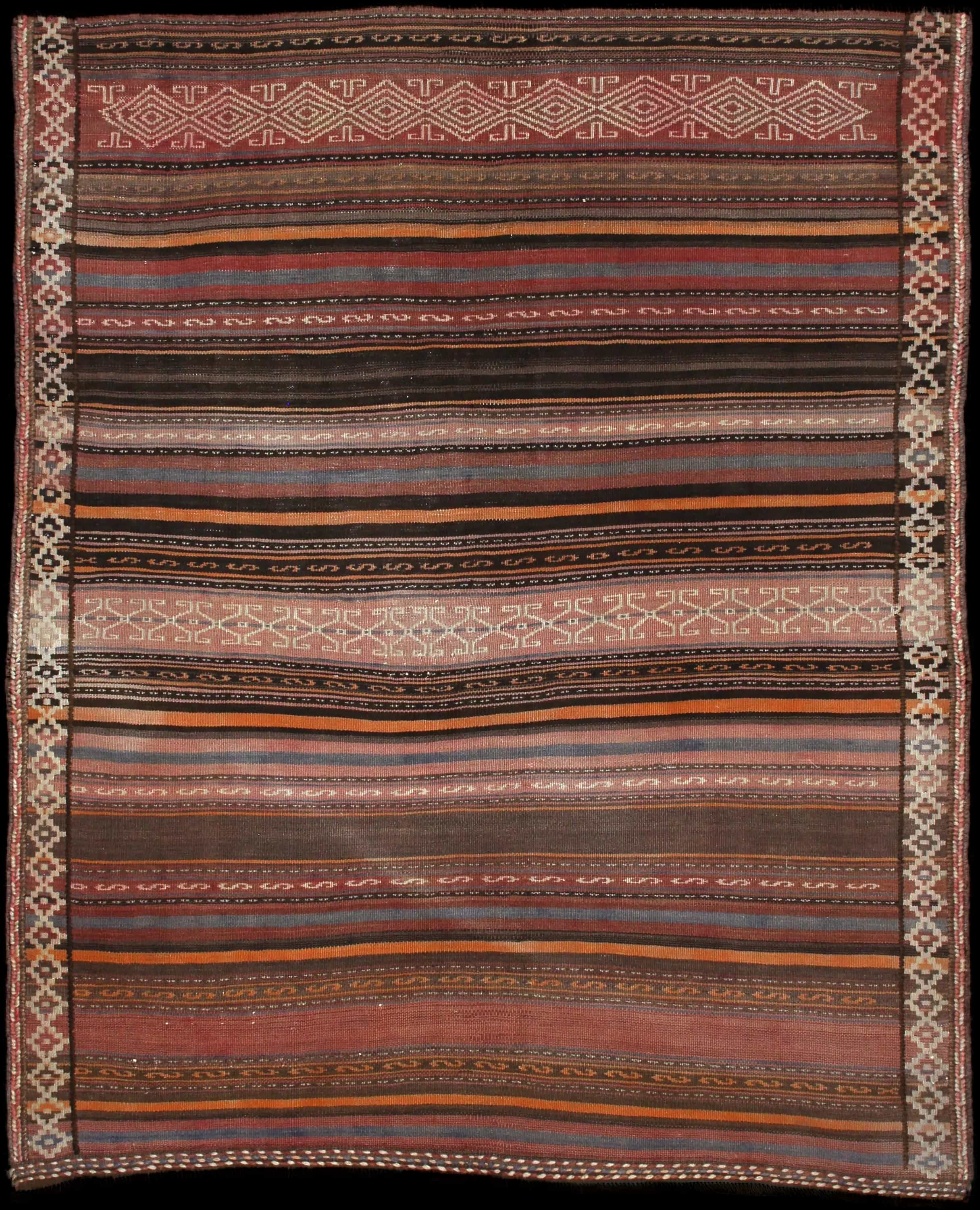 Handmade Perse rug in dimensions 180 centimeters length by 145 centimeters width with mainly Orange colors