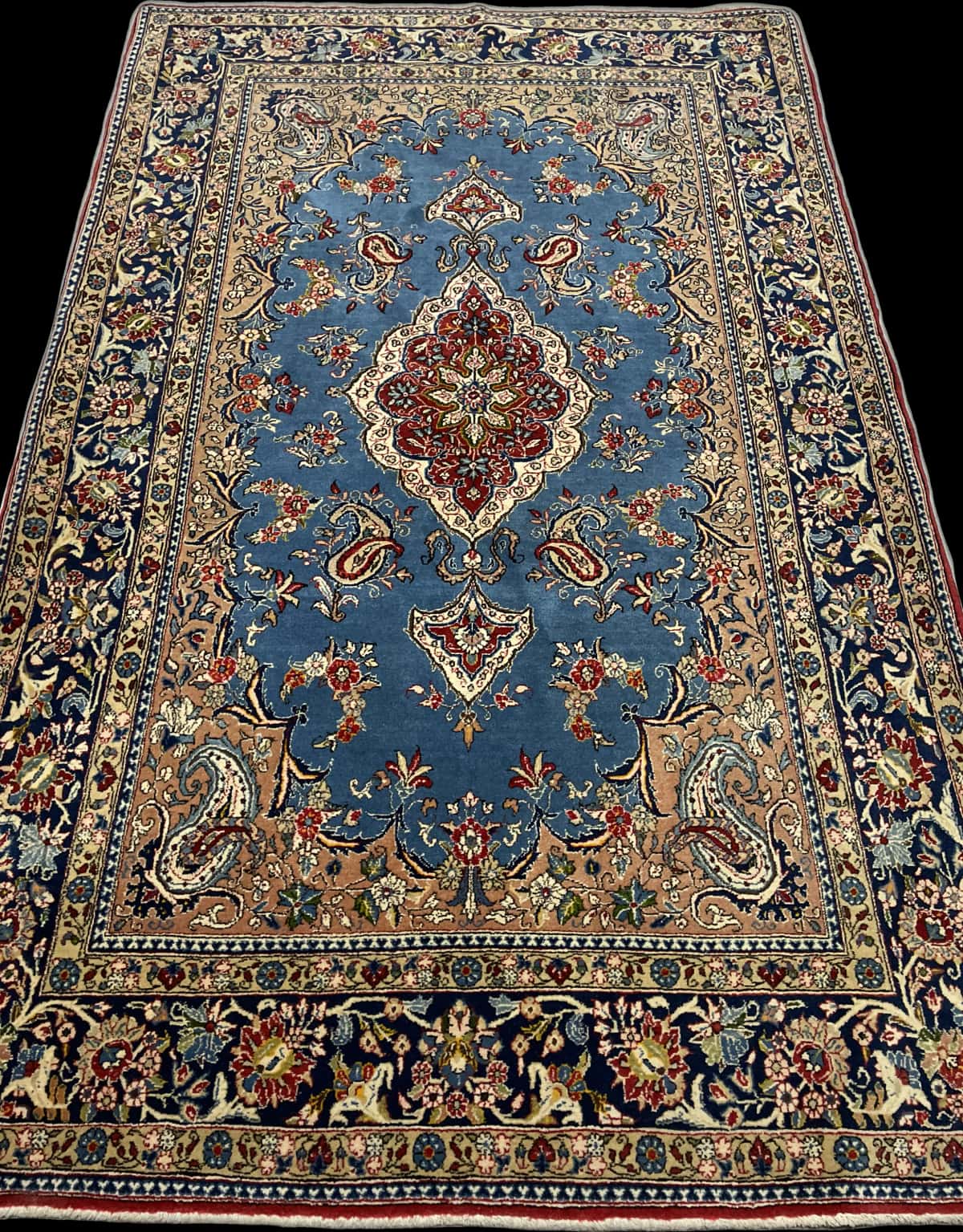 Persian rug in dimensions 220 centimeters length by 140 centimeters width with mainly blue colors — Perspective