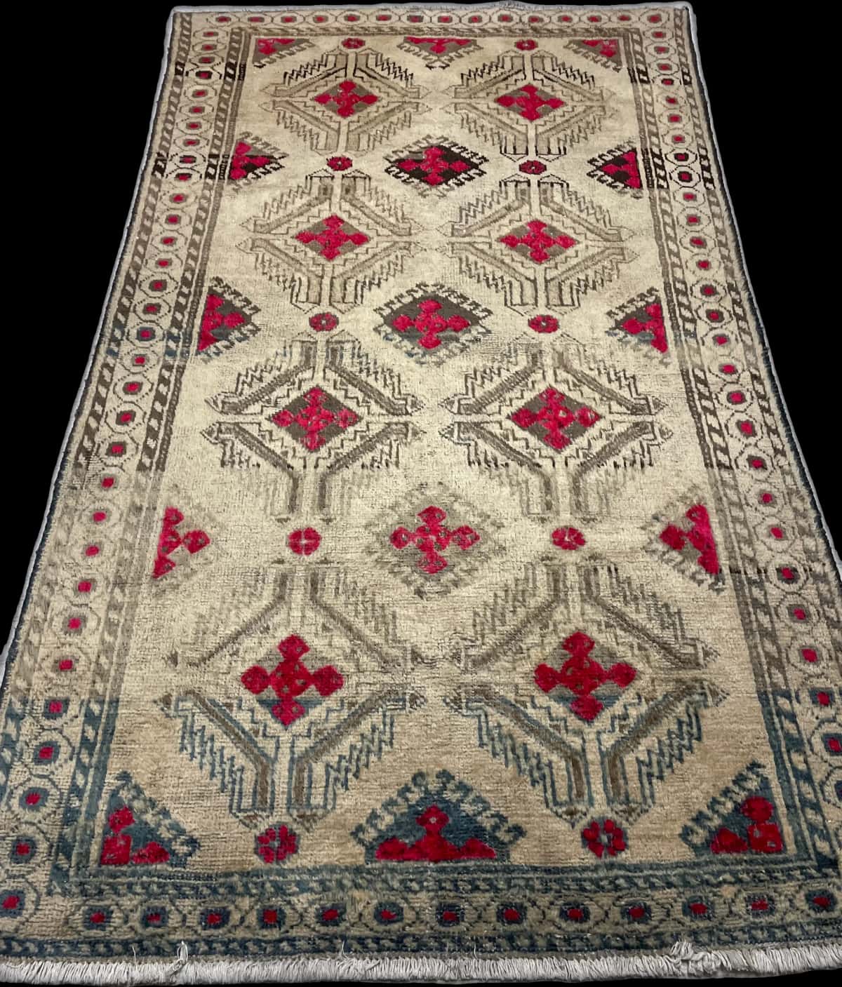 Persian rug of Baluch style in dimensions 214 centimeters length by 125 centimeters width with mainly yellow and brown colors — Perspective