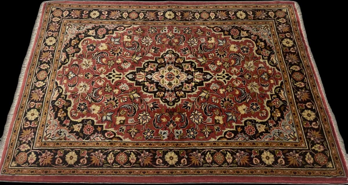 Persian rug of Ardakan style in dimensions 146 centimeters length by 105 centimeters width with mainly red colors — Perspective