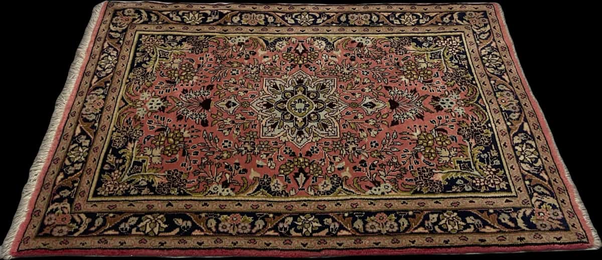 Persian rug of Hamadan style in dimensions 150 centimeters length by 100 centimeters width with mainly pink colors — Perspective