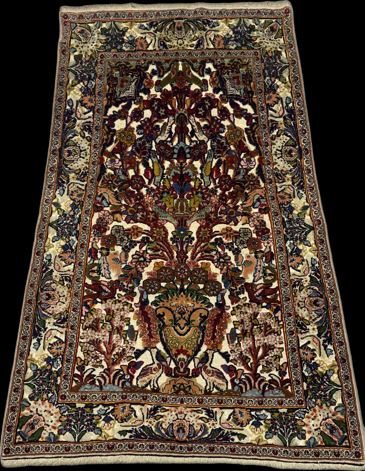 Persian rug of Kashmar style in dimensions 180 centimeters length by 103 centimeters width with mainly colorful colors — Perspective