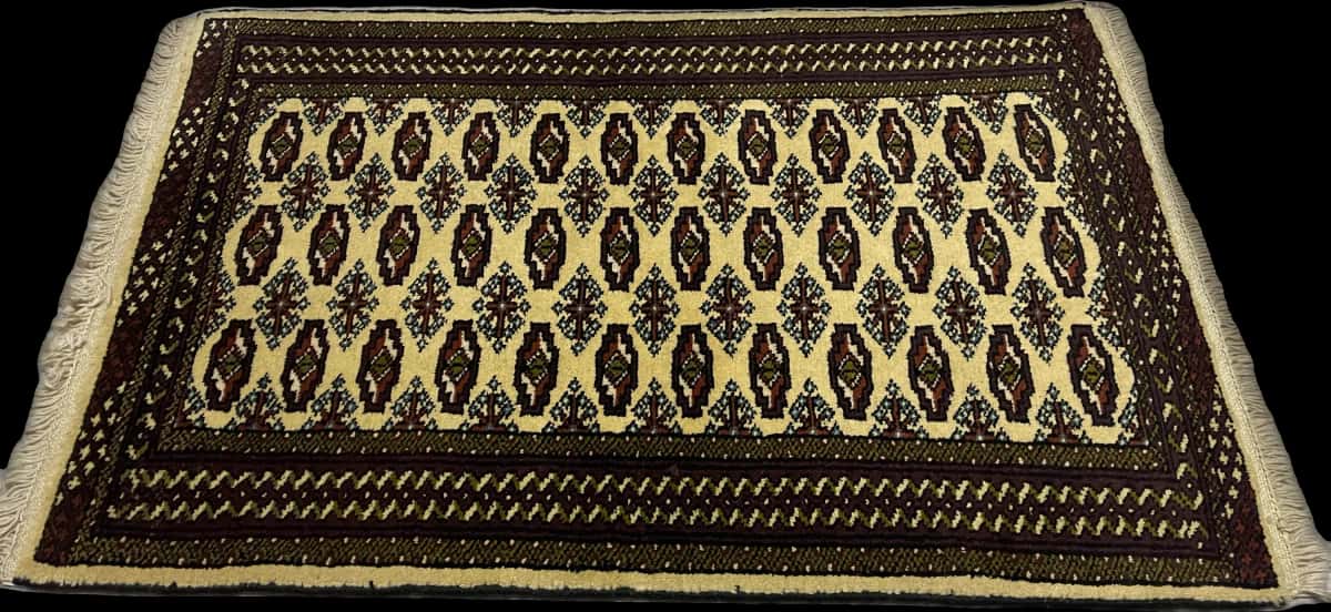 Persian rug in dimensions 116 centimeters length by 78 centimeters width with mainly yellow colors — Perspective