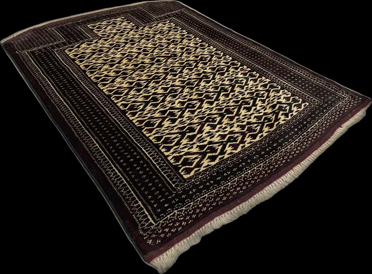 Persian rug of Turkoman style in dimensions 133 centimeters length by 94 centimeters width with mainly brown and beige colors — Perspective