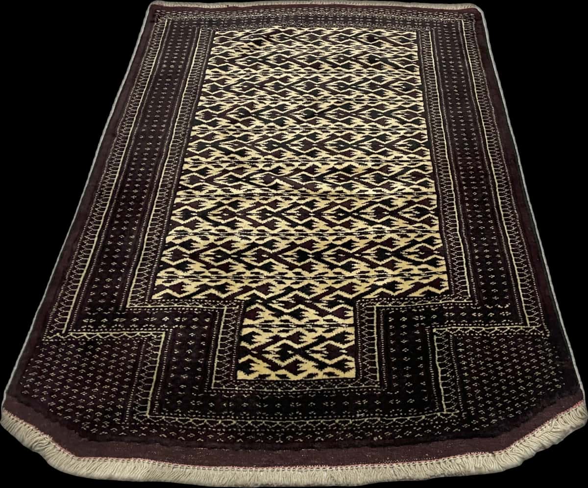 Persian rug of Turkoman style in dimensions 133 centimeters length by 94 centimeters width with mainly brown and beige colors — Perspective