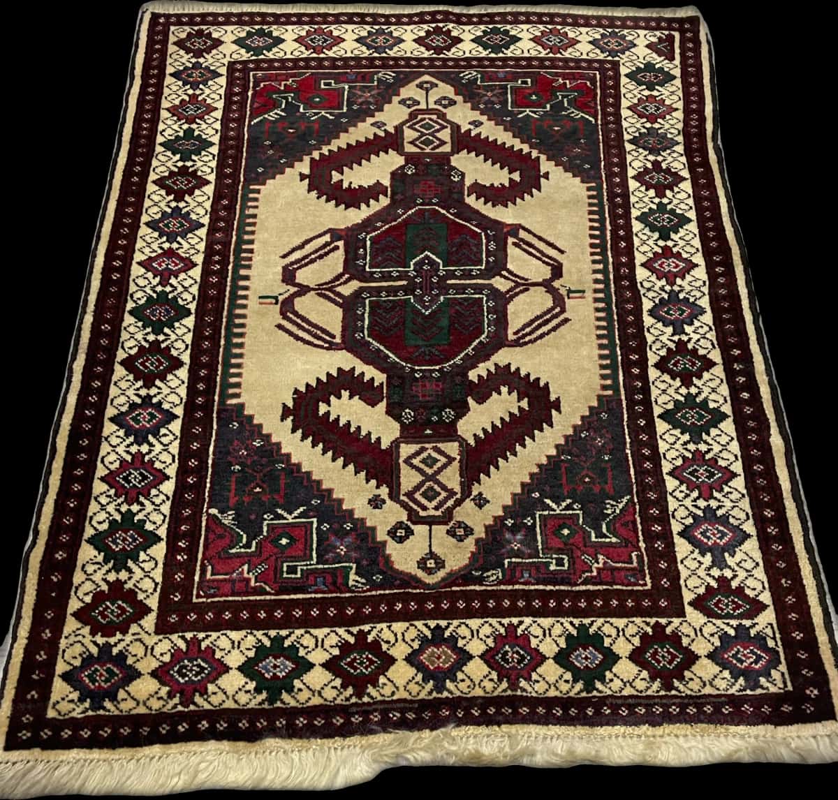 Persian rug of Turkoman style in dimensions 113 centimeters length by 90 centimeters width with mainly beige and yellow colors — Perspective