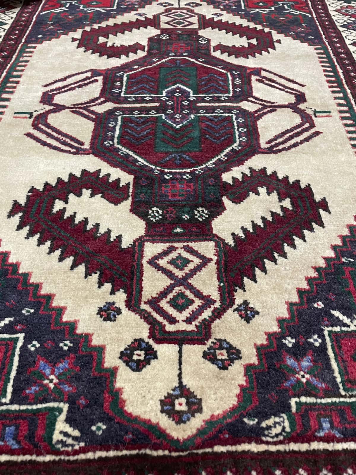 Persian rug of Turkoman style in dimensions 113 centimeters length by 90 centimeters width with mainly beige and yellow colors — Perspective