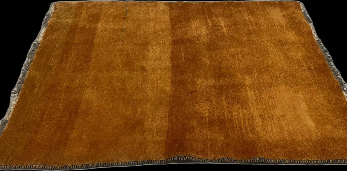 Persian rug of Gabbeh style in dimensions 150 centimeters length by 106 centimeters width with mainly orange colors — Perspective