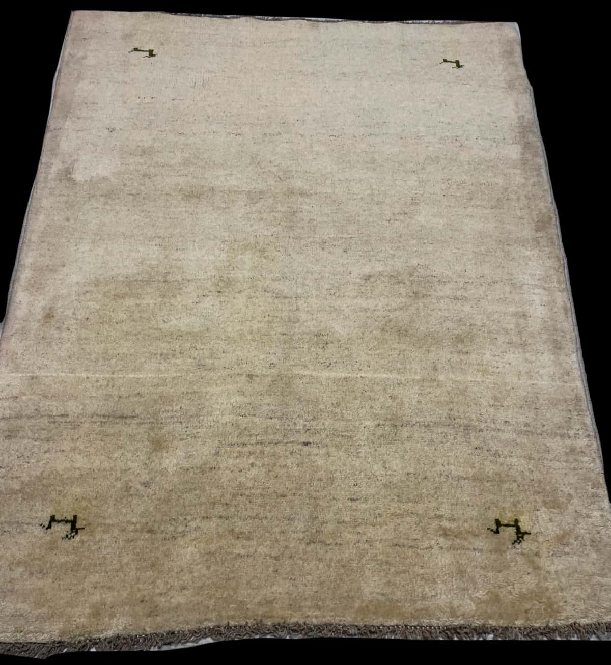 Persian rug of Gabbeh style in dimensions 187 centimeters length by 135 centimeters width with mainly beige colors — Perspective