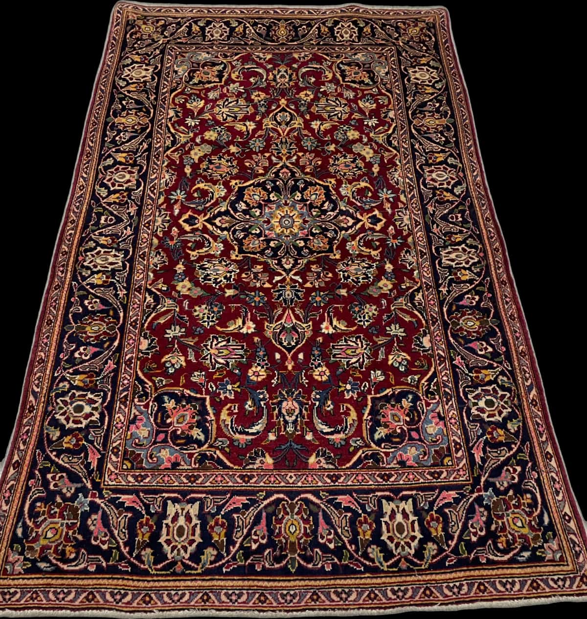 Persian rug of Bijar style in dimensions 174 centimeters length by 106 centimeters width with mainly red and blue colors — Perspective
