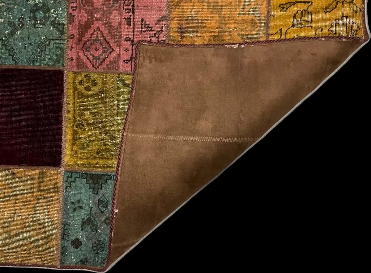Persian rug of Rey style in dimensions 210 centimeters length by 150 centimeters width with mainly colorful colors — Folded