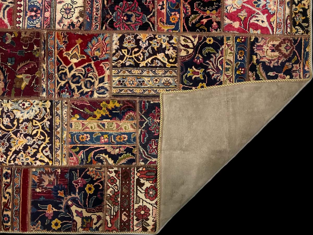 Persian rug of Rey style in dimensions 205 centimeters length by 150 centimeters width with mainly red colors — Folded