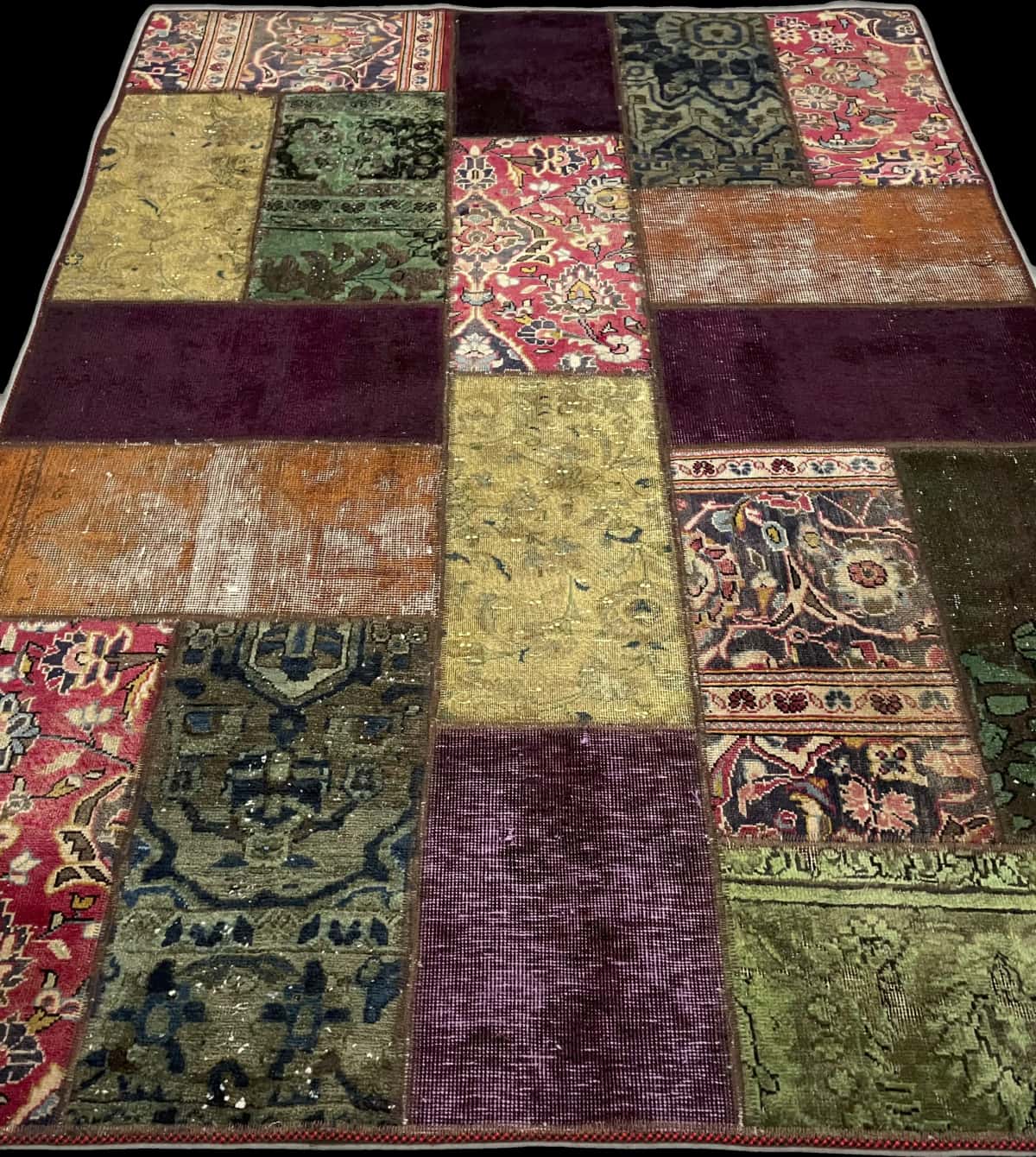 Persian rug of Patchwork style in dimensions 211 centimeters length by 150 centimeters width — Perspective