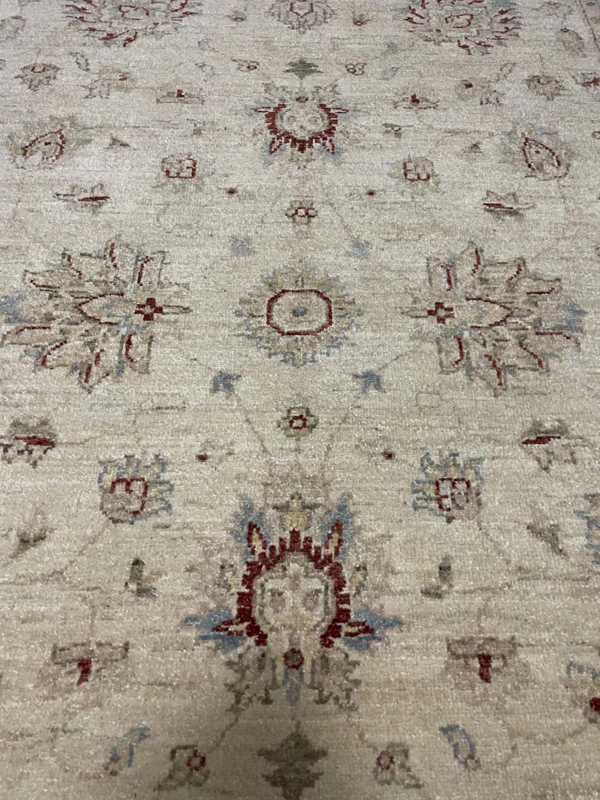 Pakistan rug in dimensions 216 centimeters length by 137 centimeters width with mainly yellow colors — Perspective
