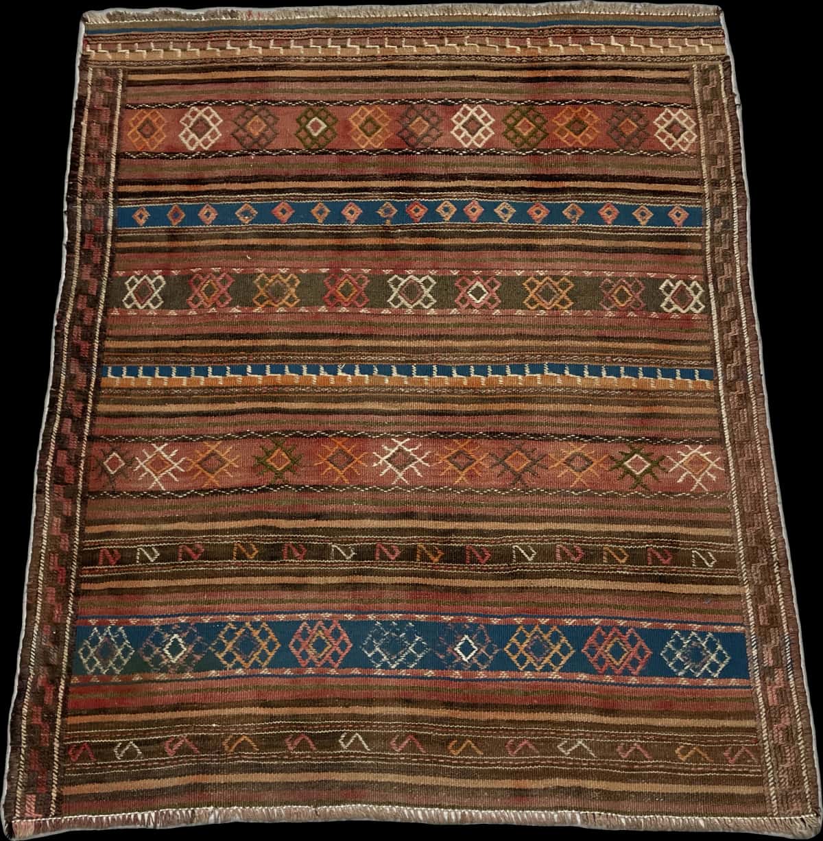 Persian rug of Sumak style in dimensions 136 centimeters length by 115 centimeters width with mainly blue and brown colors — Perspective