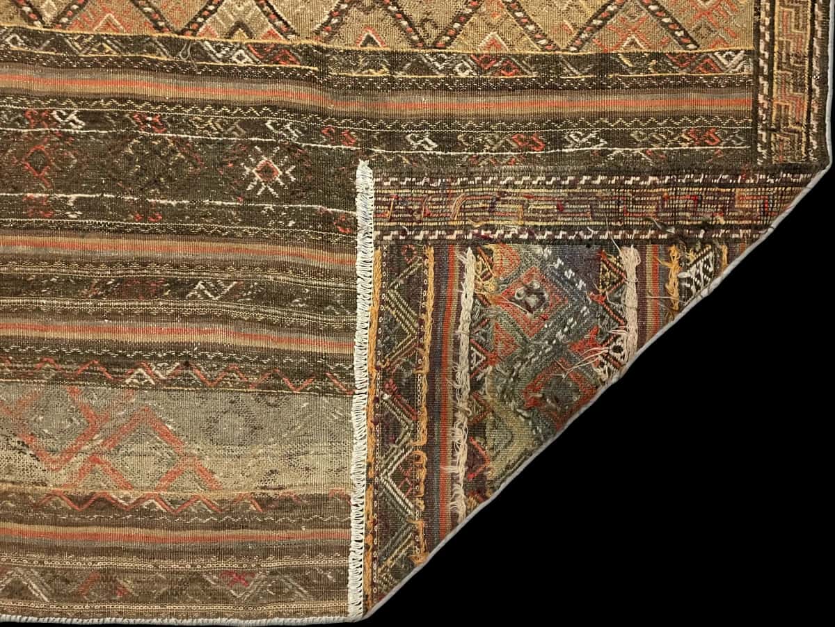 Persian Sumak Kilim rug, 155x240 cm, mainly brown — Folded