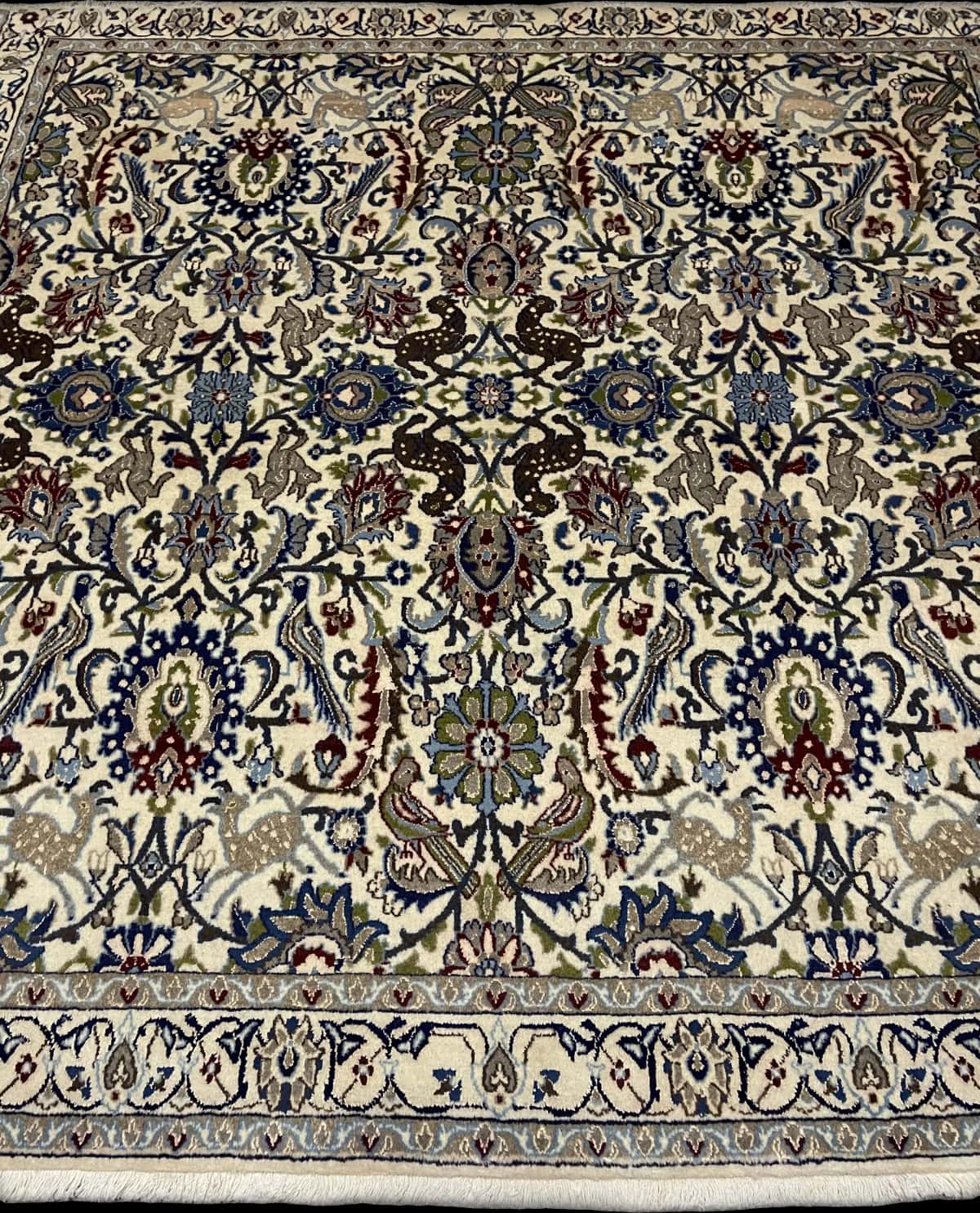 Persian rug of Nain style in dimensions 200 centimeters length by 192 centimeters width with mainly beige and blue colors — Perspective