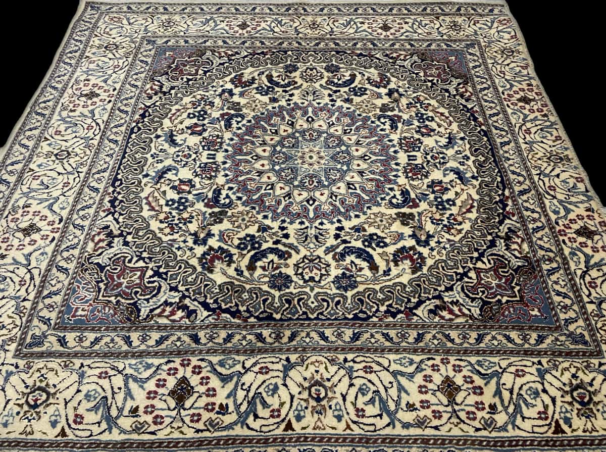 Persian rug of Nain style in dimensions 200 centimeters length by 192 centimeters width with mainly beige and red colors — Perspective