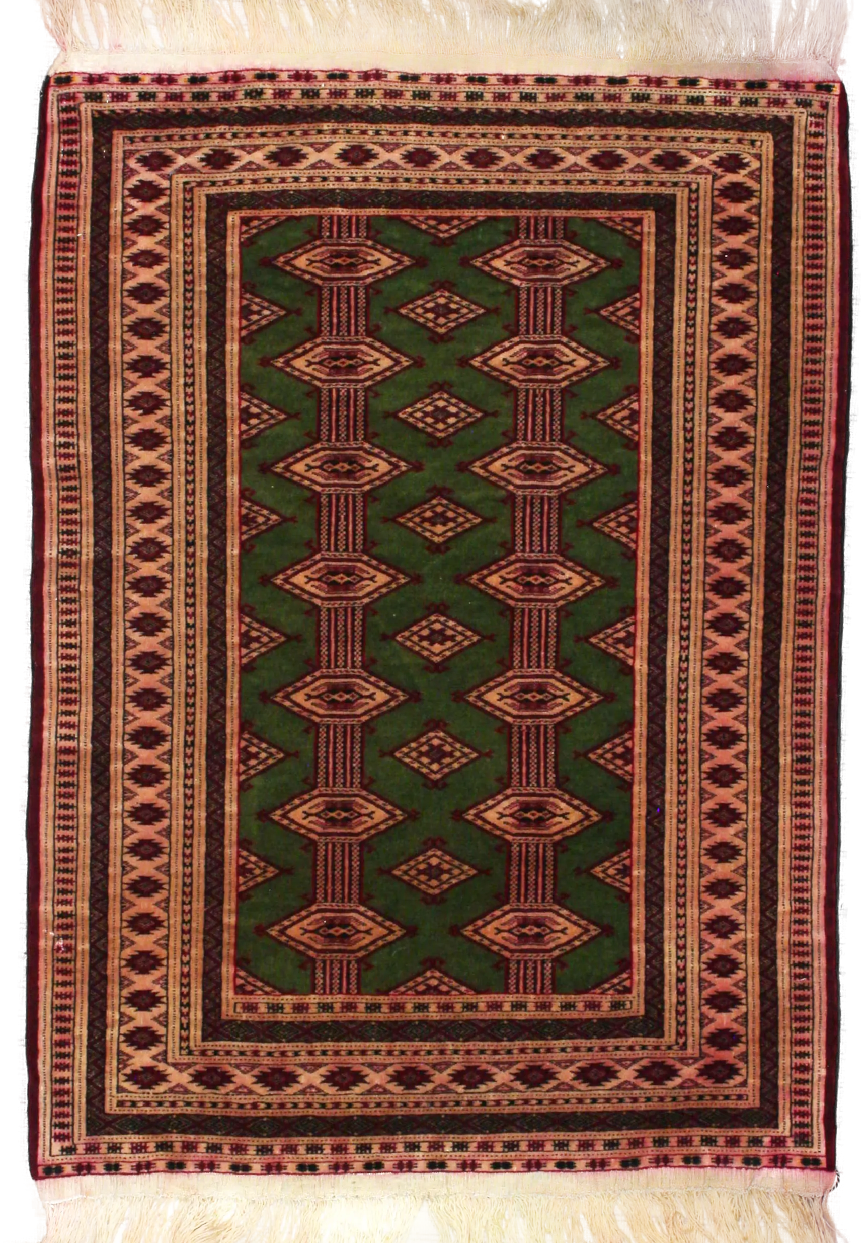 Persian rug of Turkoman style in dimensions 135 centimeters length by 97 centimeters width with mainly green and yellow colors — Full view
