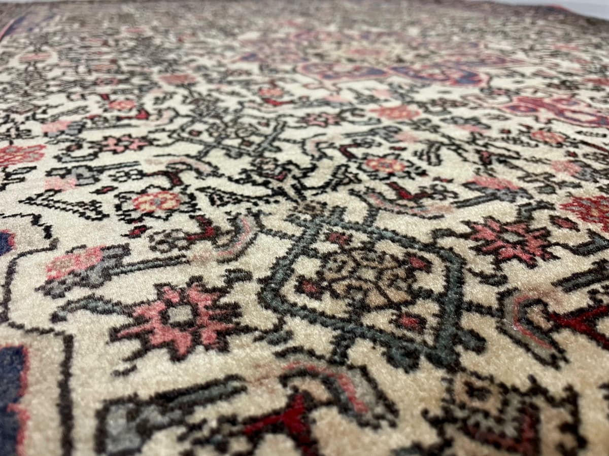 Perserteppich Zanjan, orientalisch, 108x153 cm, überwiegend in Beige — Nahaufnahme der Textur