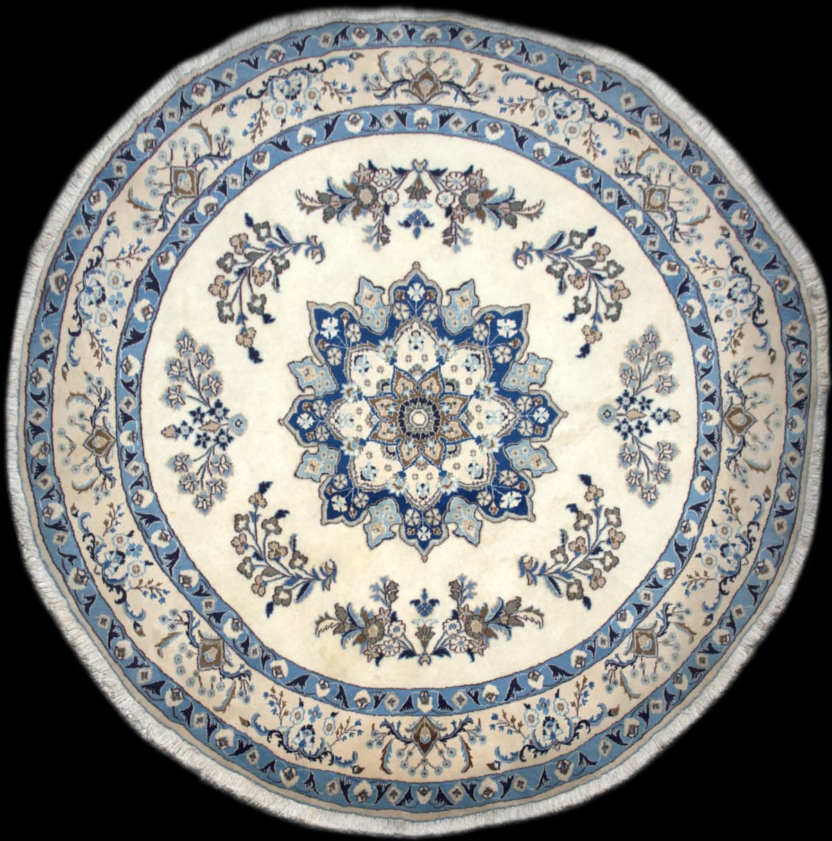 Persian rug in dimensions 250 centimeters length by 250 centimeters width