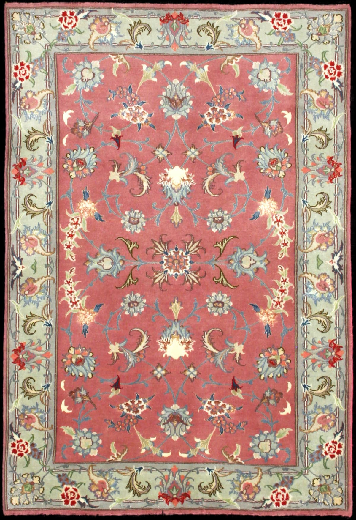Persian rug of Tabriz style in dimensions 150 centimeters length by 98 centimeters width with mainly pink colors — Full view