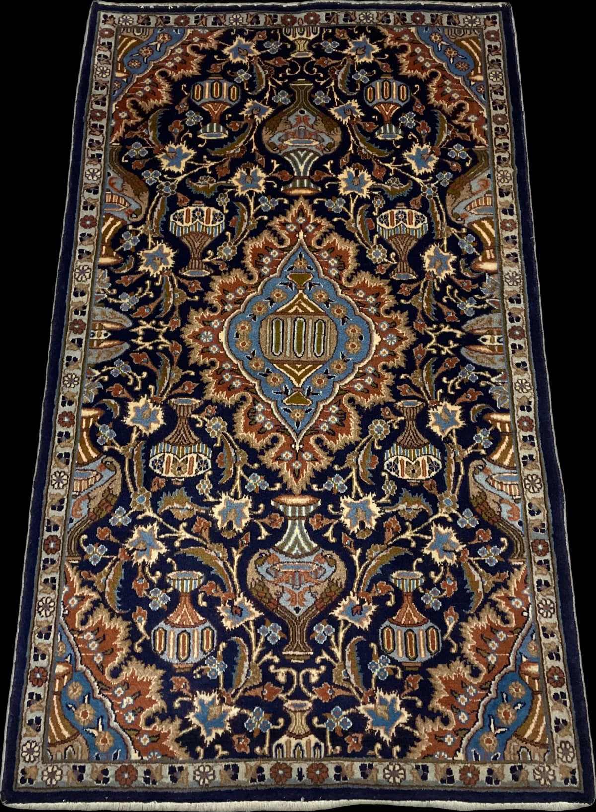 Tapis persan Kashmar, oriental, 107x183 cm, principalement bleu et noir — Perspective
