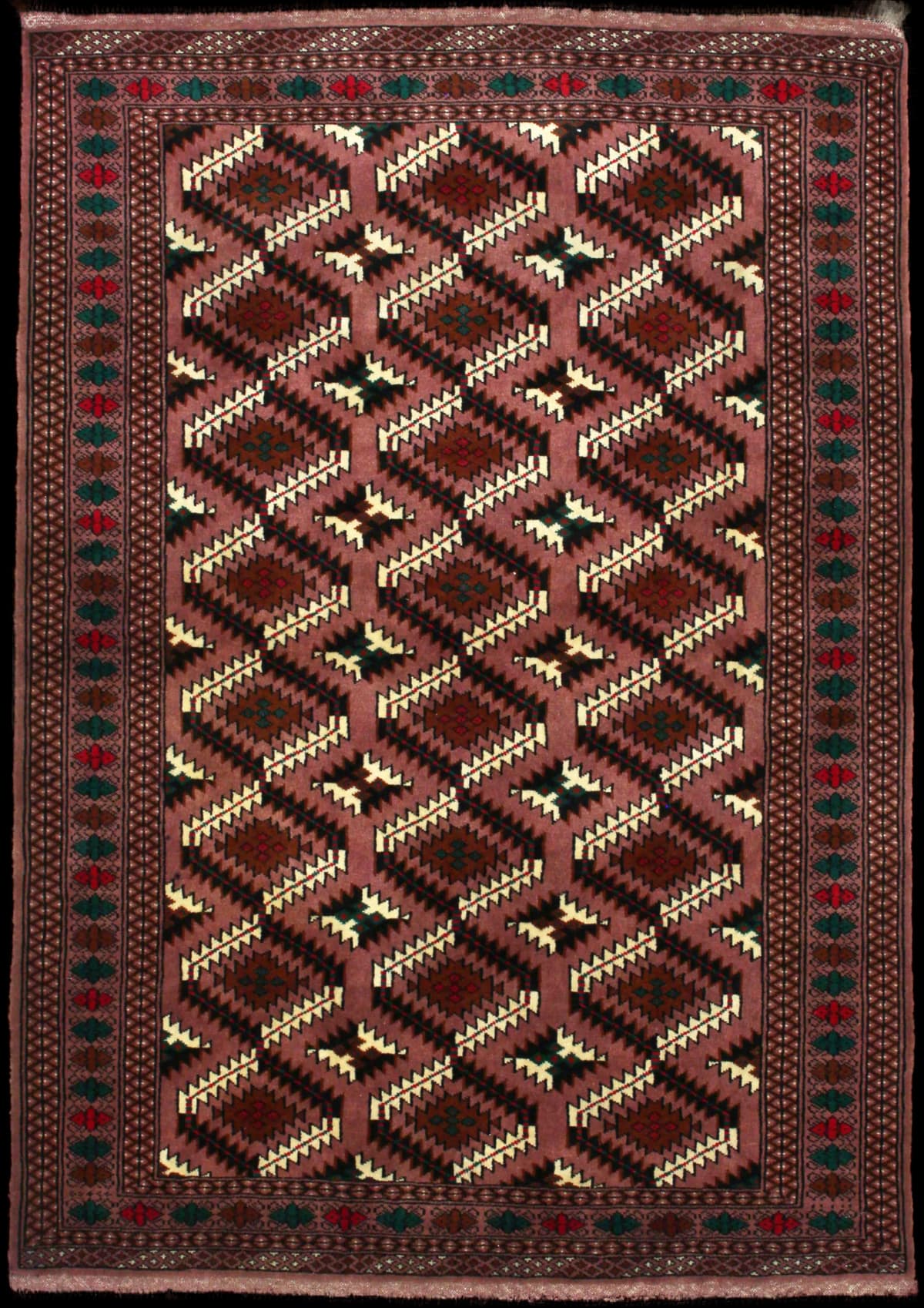 Persian rug of Turkoman style in dimensions 200 centimeters length by 133 centimeters width with mainly brown colors