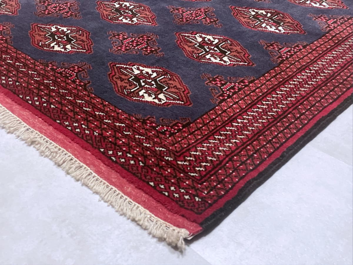 Perserteppich, orientalisch, 134x198 cm, überwiegend in Blau und Rot — Ecke & Kante