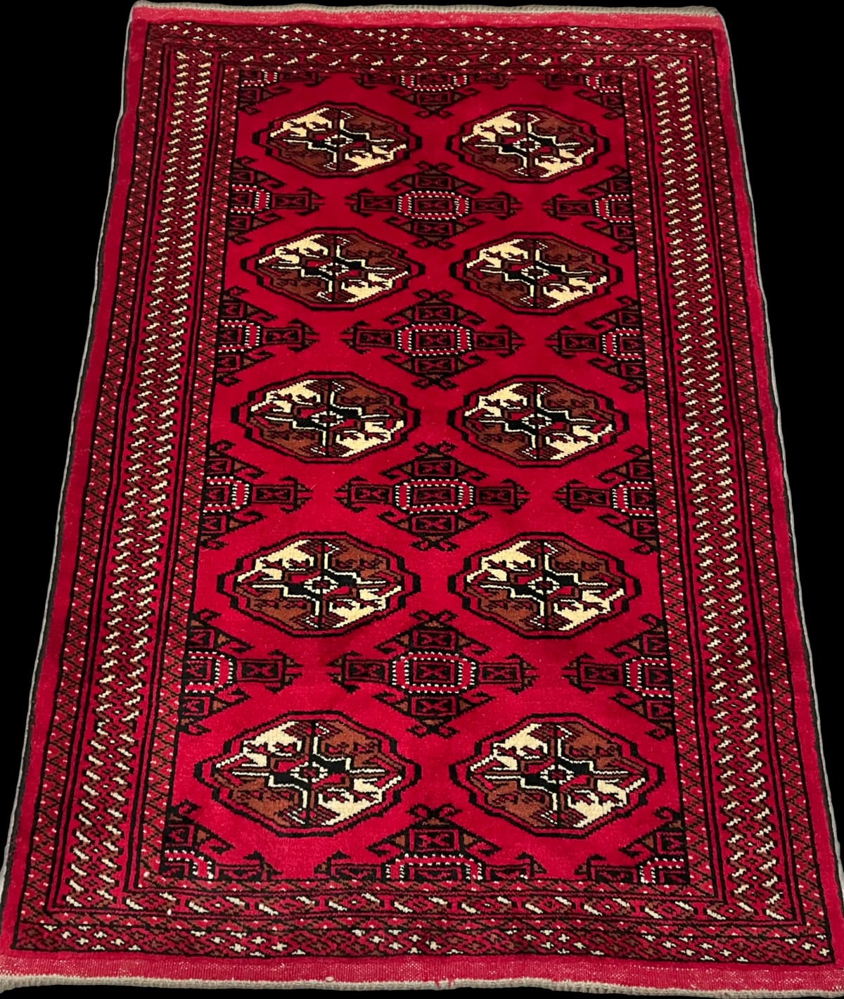 Persian Turkoman rug, oriental, 98x149 cm, mainly red — Perspective