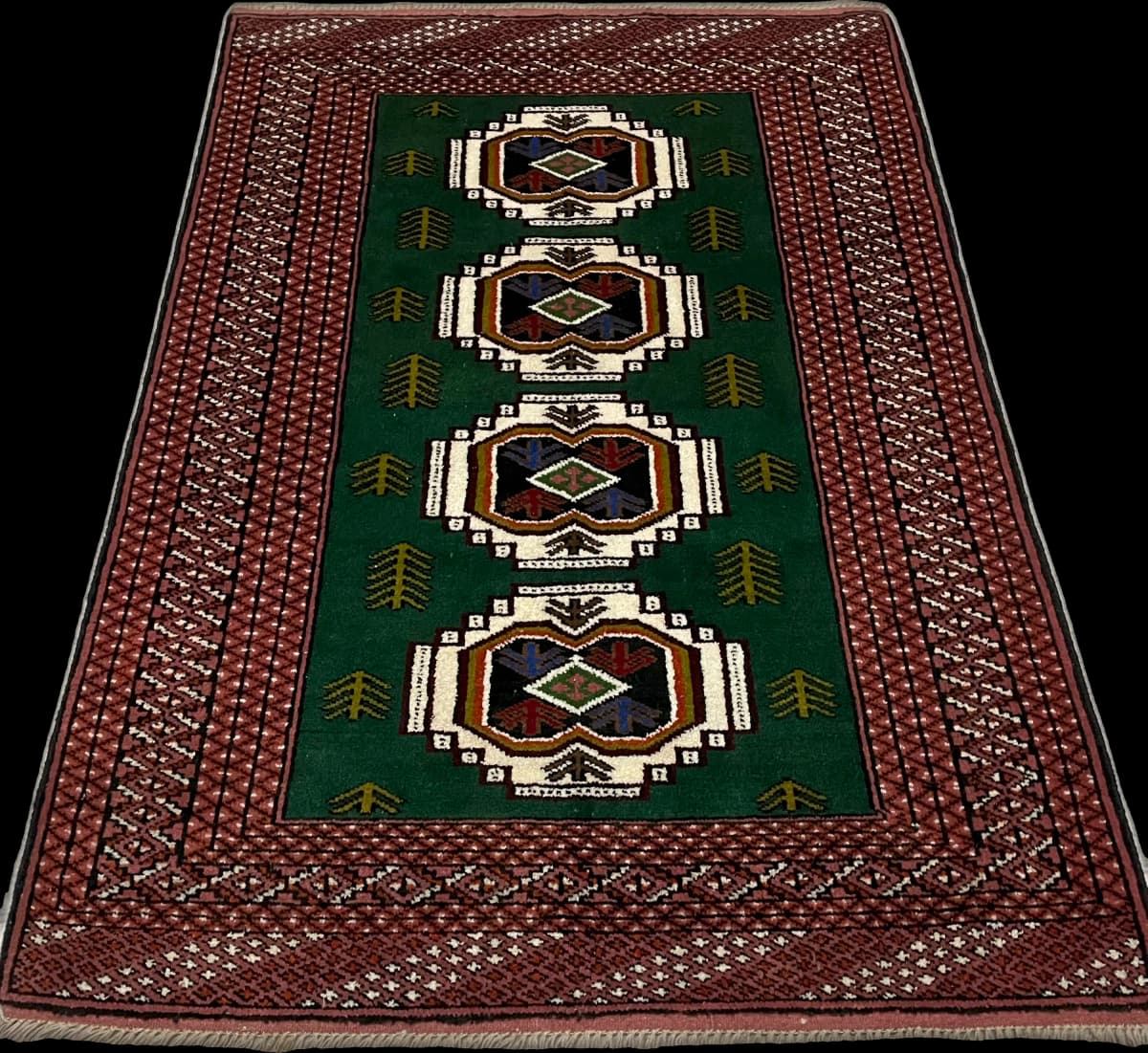Tapis persan turkmène, oriental, 100x145 cm, principalement vert — Perspective