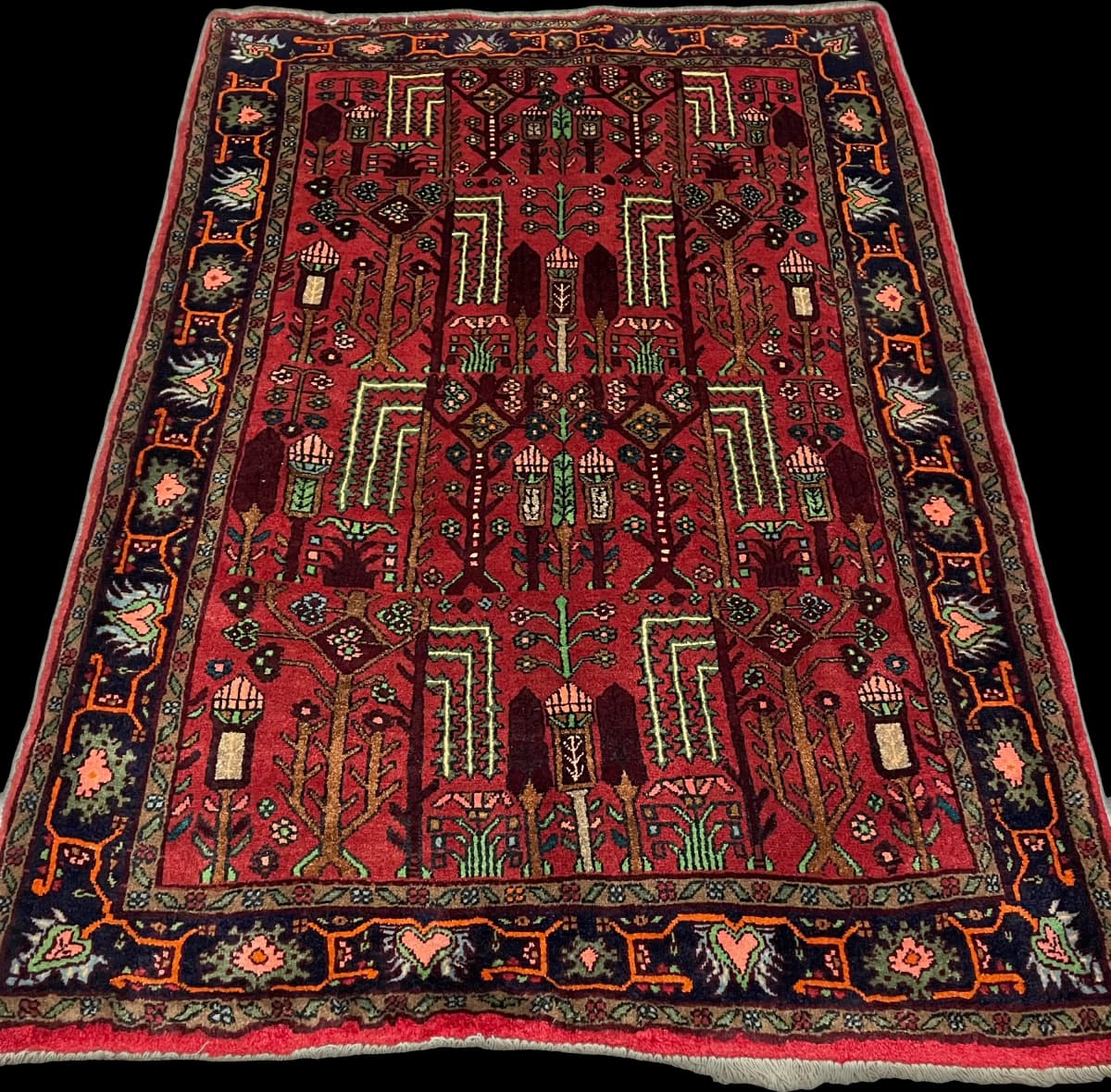 Perserteppich Nasrabad, orientalisch, 112x162 cm, überwiegend in Rot — Perspektive