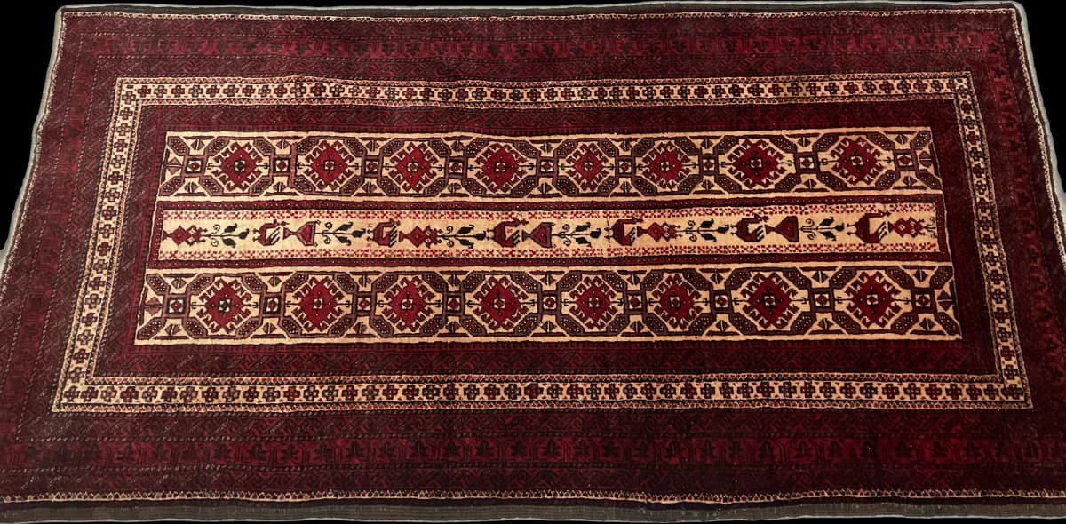 Perserteppich Belutsch, orientalisch, 108x205 cm, überwiegend in Rot — Perspektive