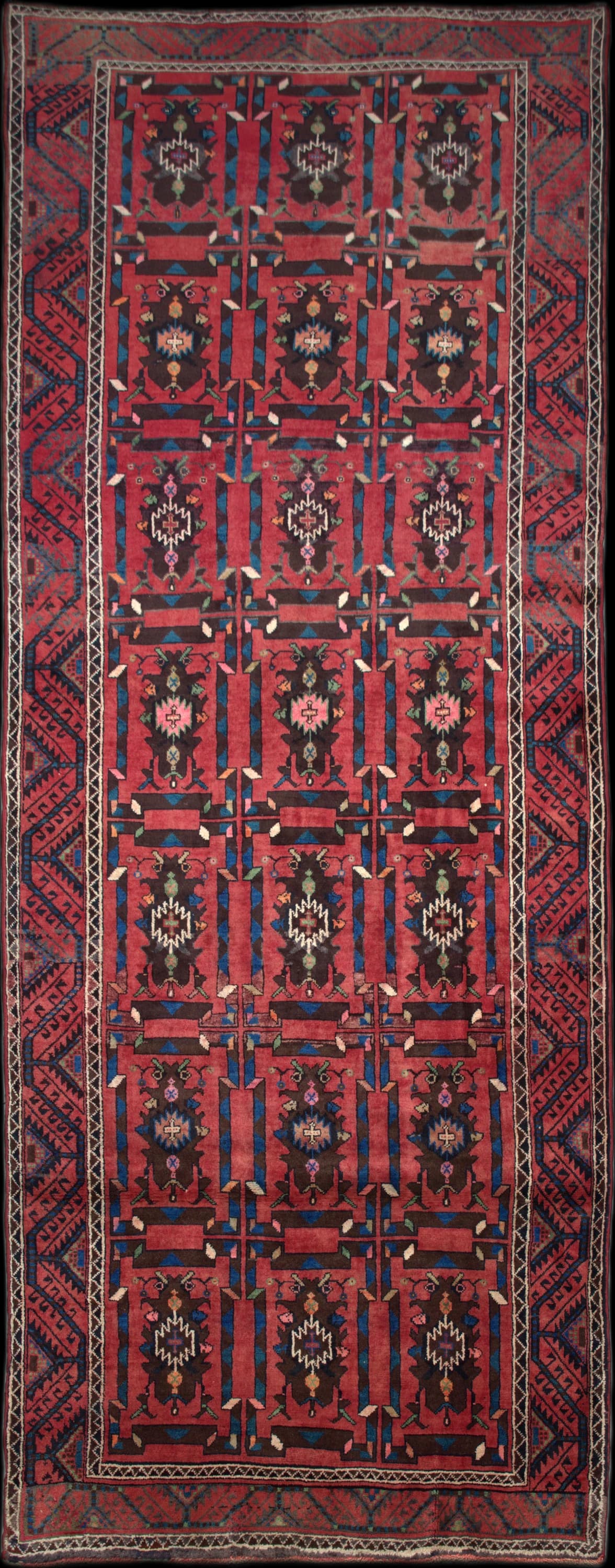 Persian rug in dimensions 400 centimeters length by 155 centimeters width