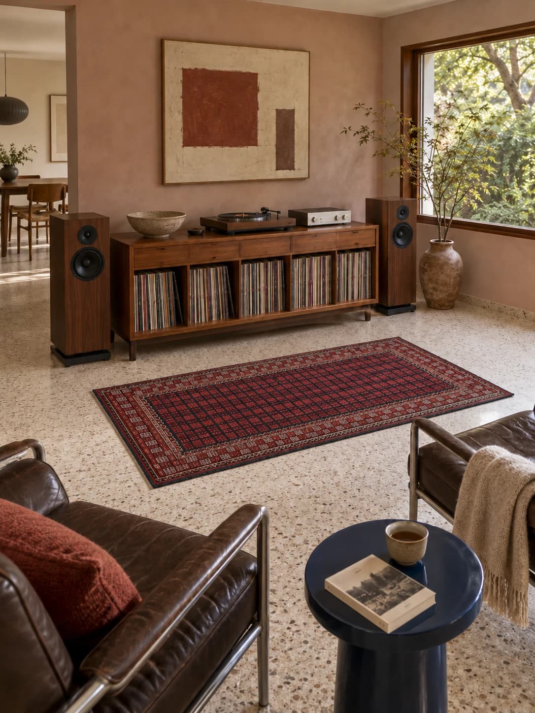 Perserteppich Belutsch, orientalisch, 93x170 cm, überwiegend in Braun und Blau — Im Raum