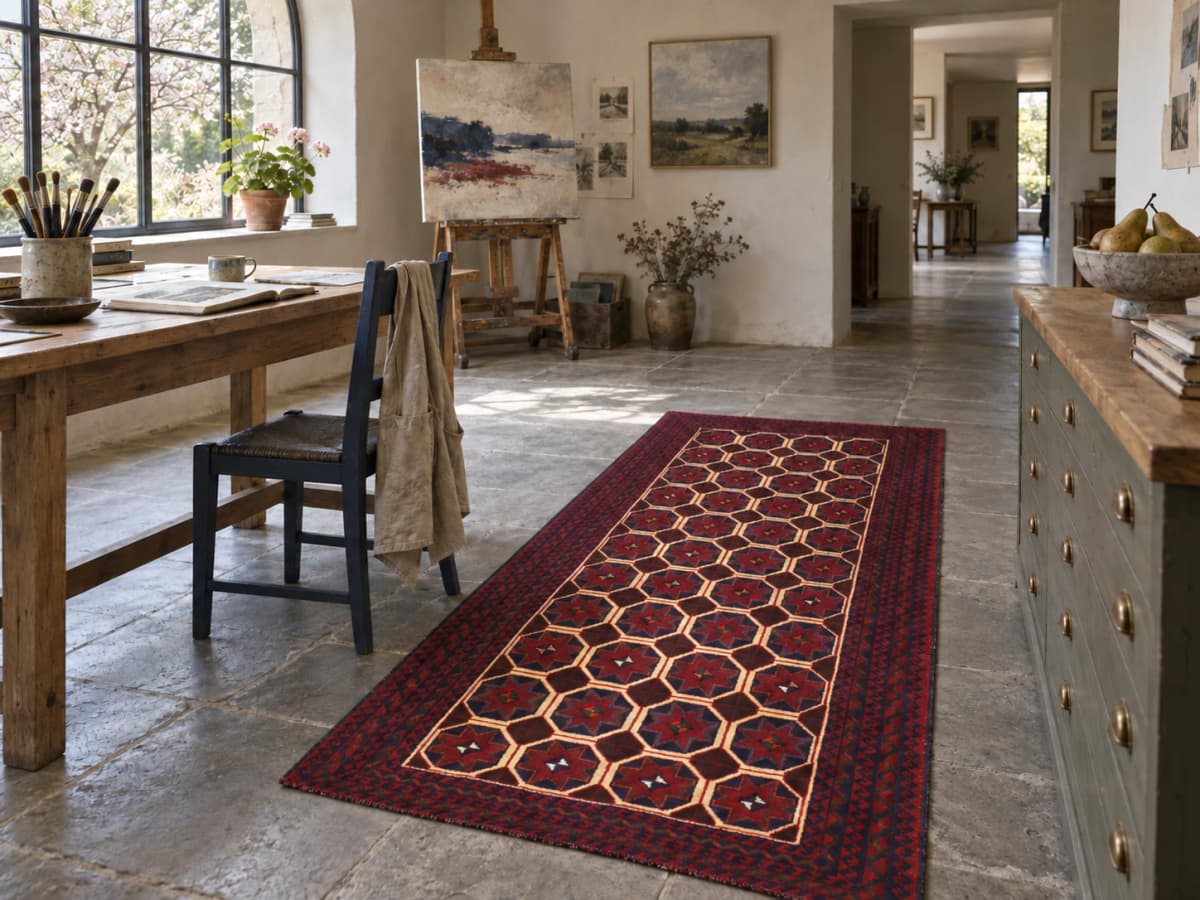 Perserteppich Belutsch, orientalisch, 95x190 cm, überwiegend in Rot und Blau — Im Raum