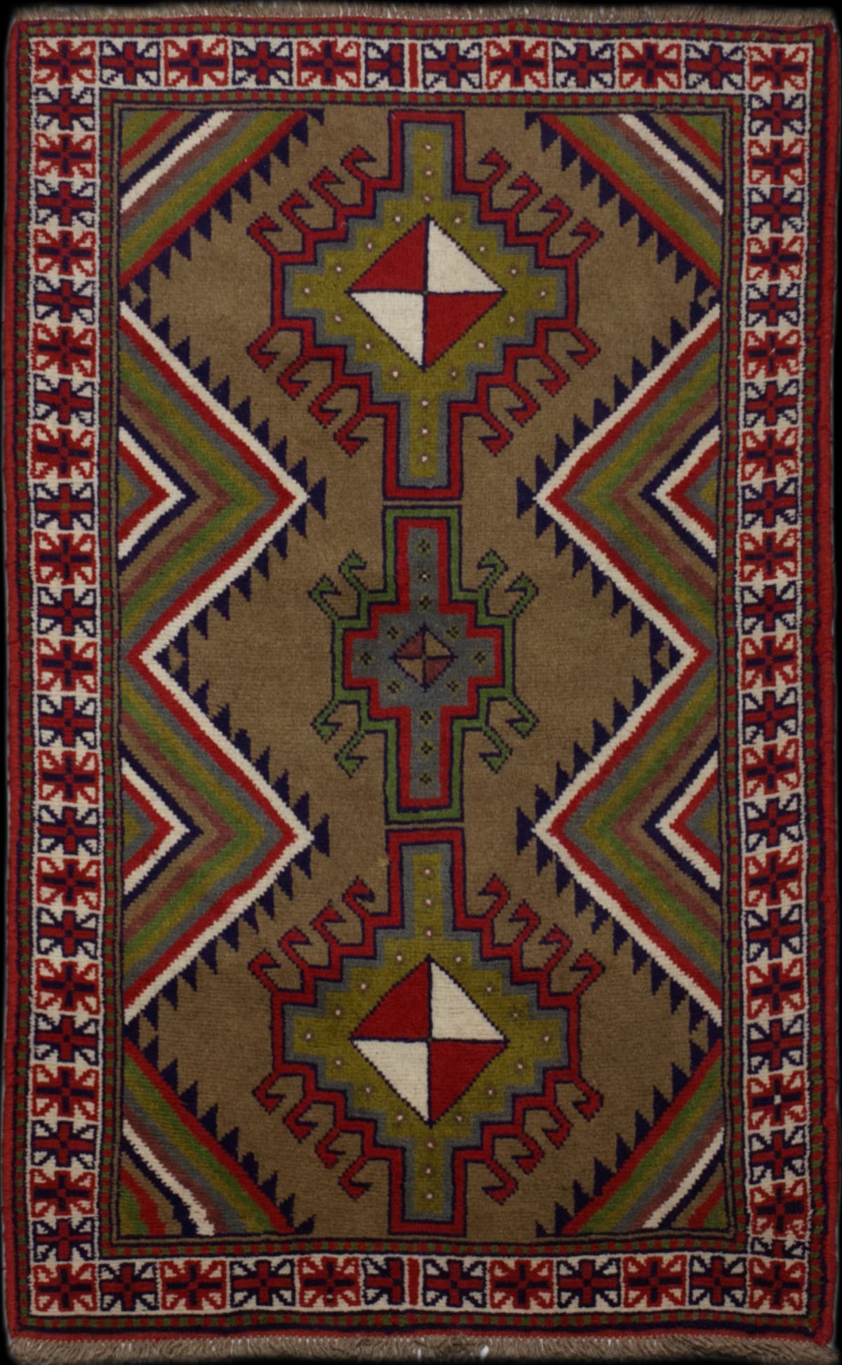 Persian rug in dimensions 193 centimeters length by 115 centimeters width with mainly red colors