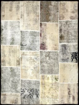 Persischer Patchwork-Teppich Rey, 150x200 cm, überwiegend in Beige und Weiß — Gesamtansicht