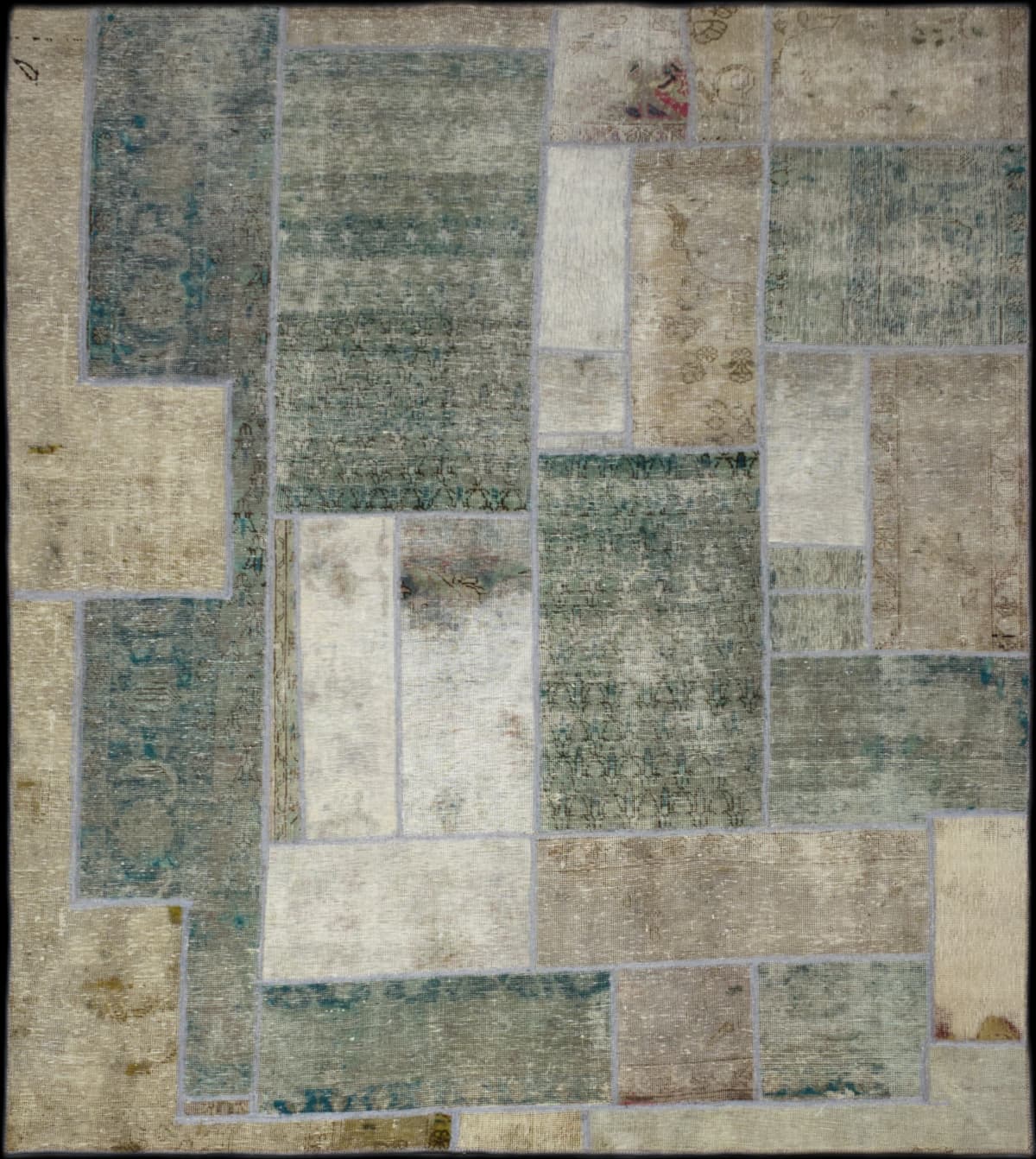 Persian rug of Rey style in dimensions 252 centimeters length by 200 centimeters width