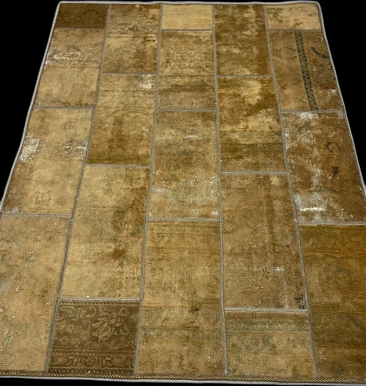Tapis patchwork persan Rey, 151x203 cm, principalement jaune — Perspective