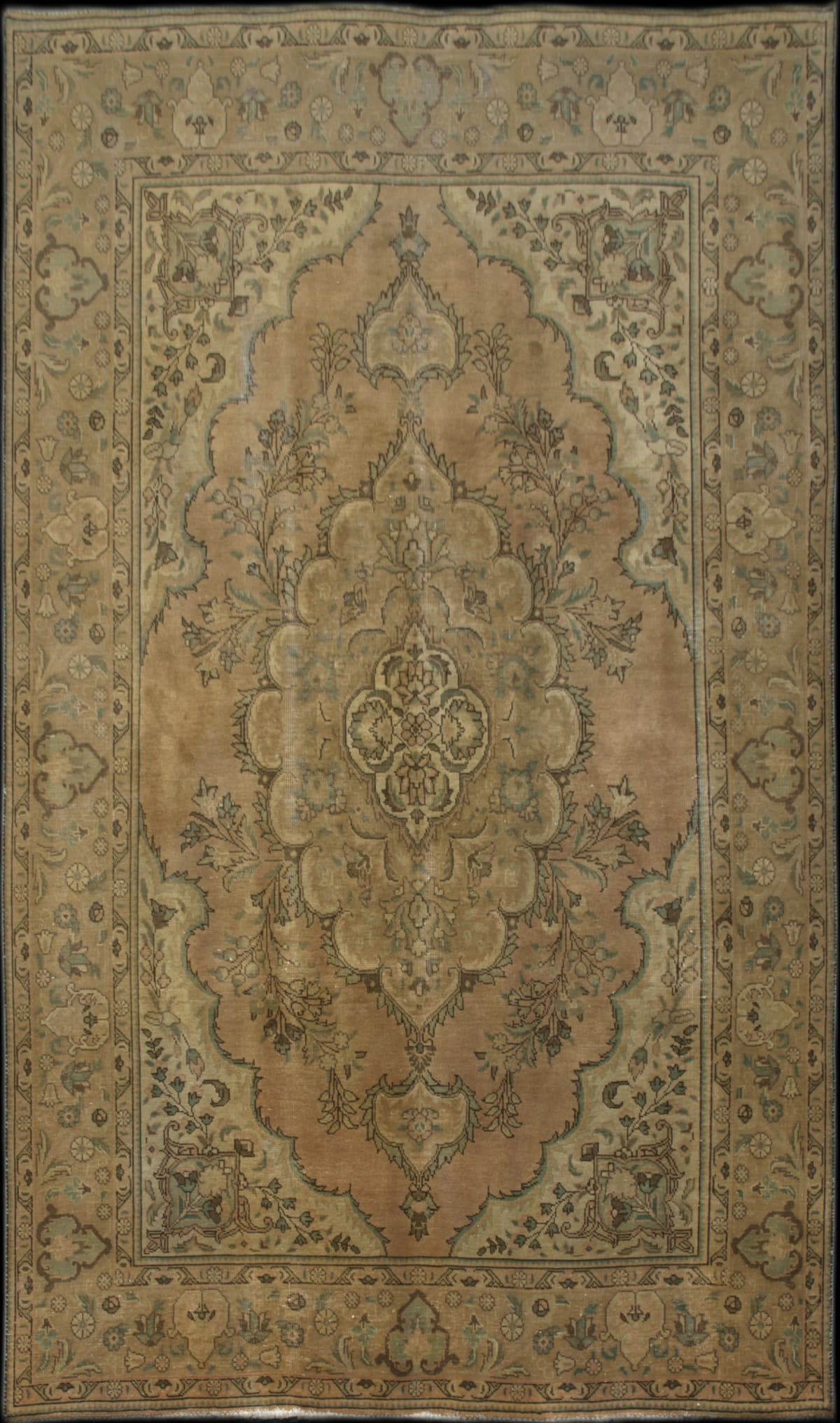 Persian rug in dimensions 284 centimeters length by 200 centimeters width
