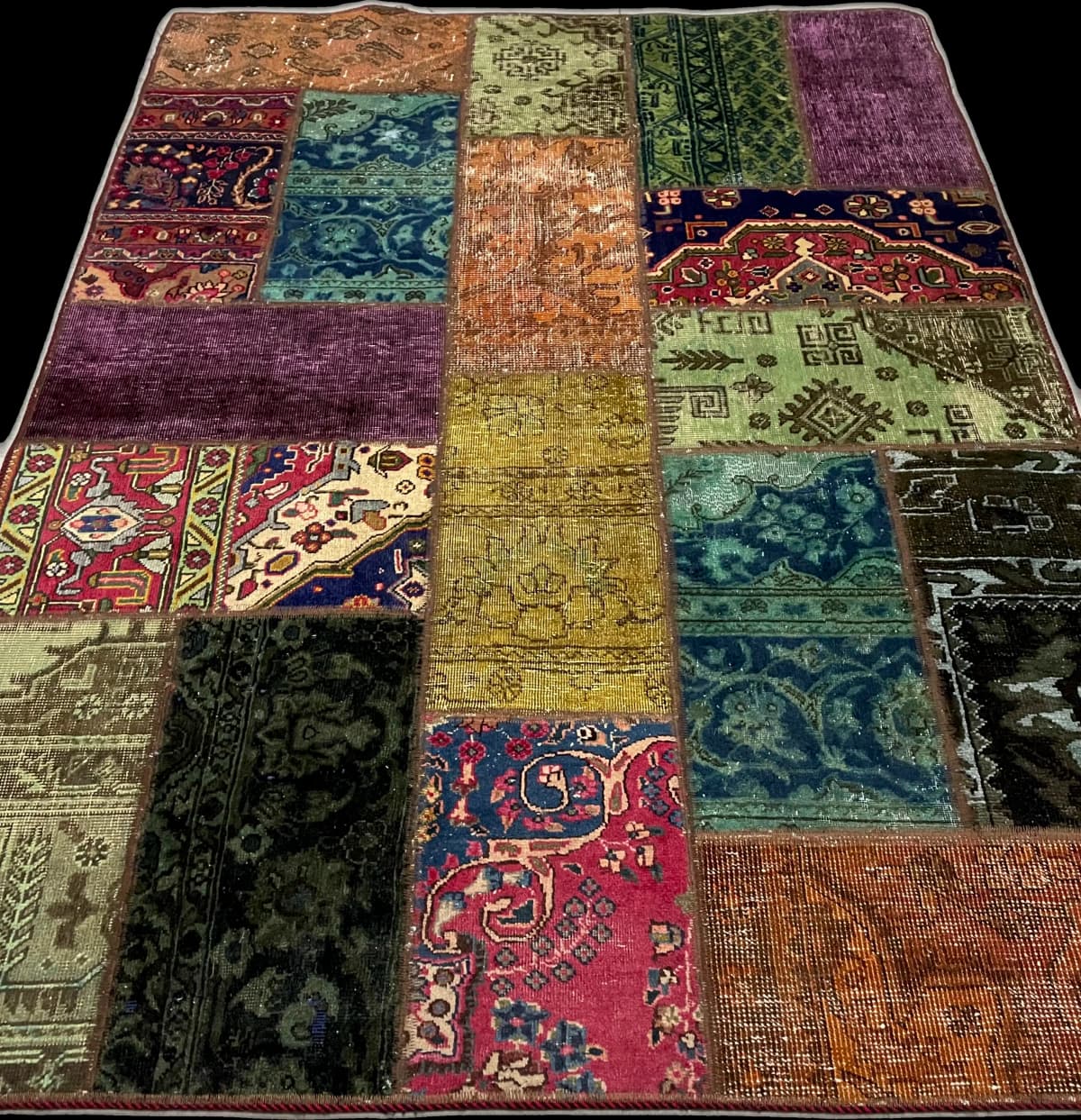 Tapis patchwork persan Rey, 150x207 cm, multicolore — Perspective