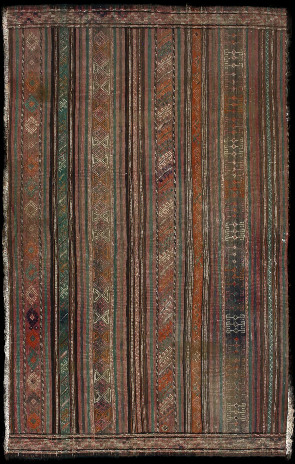 Persian rug of Sumak style in dimensions 189 centimeters length by 116 centimeters width